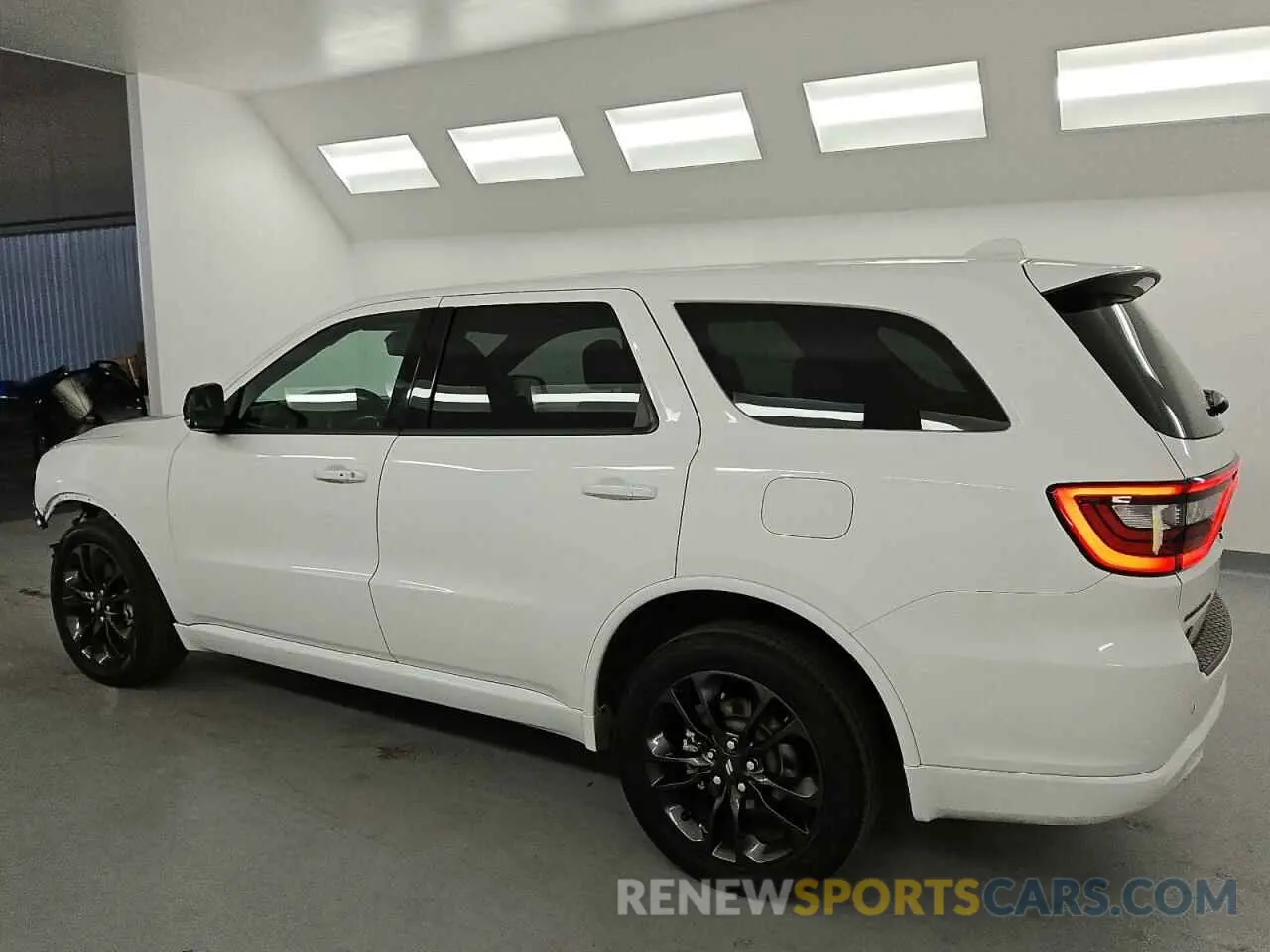 2 fotografías del automóvil dañado 1C4RDJDG8MC766118 DODGE DURANGO 2021