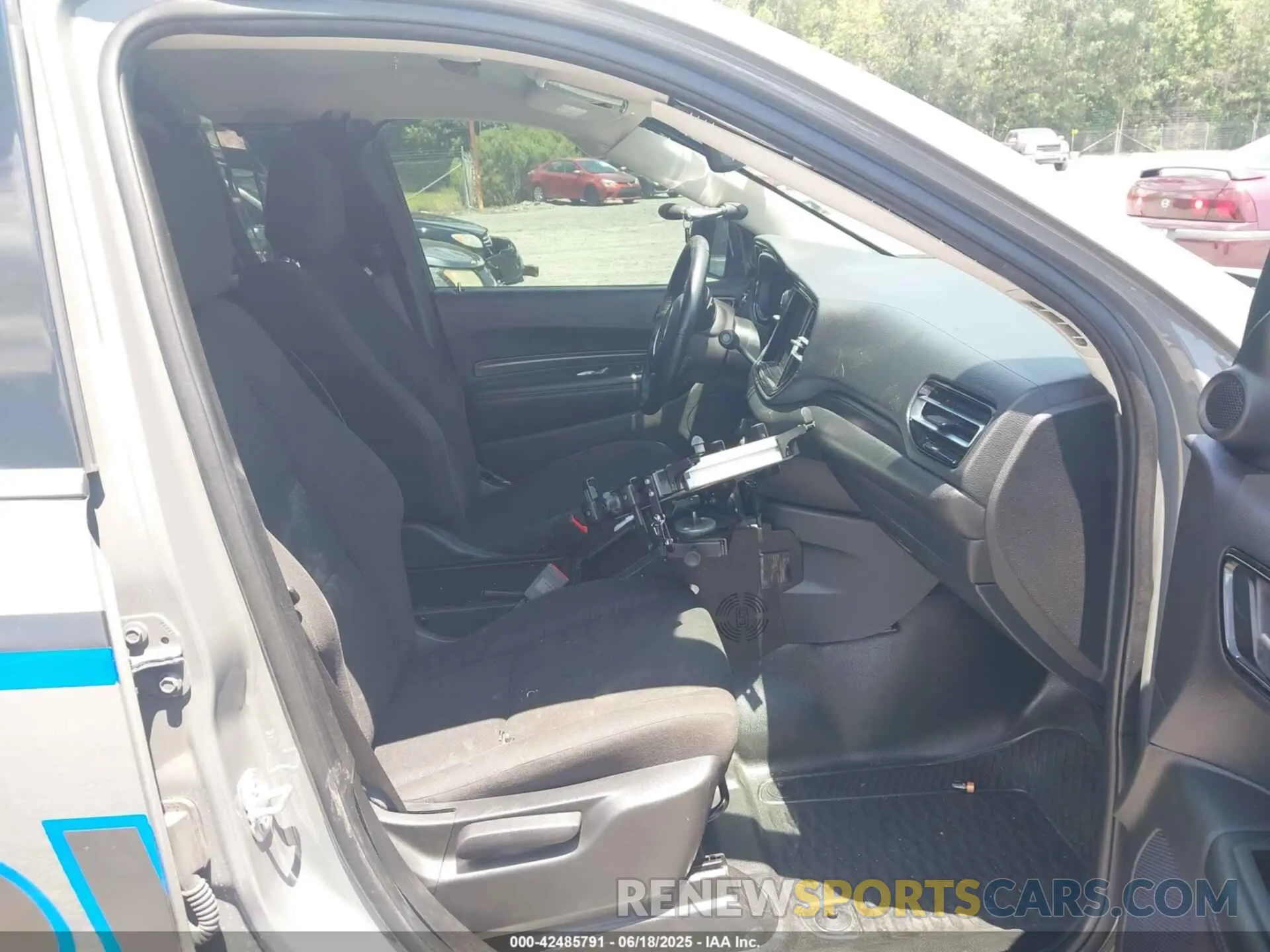 5 fotografías del automóvil dañado 1C4RDJFG1MC697382 DODGE DURANGO 2021