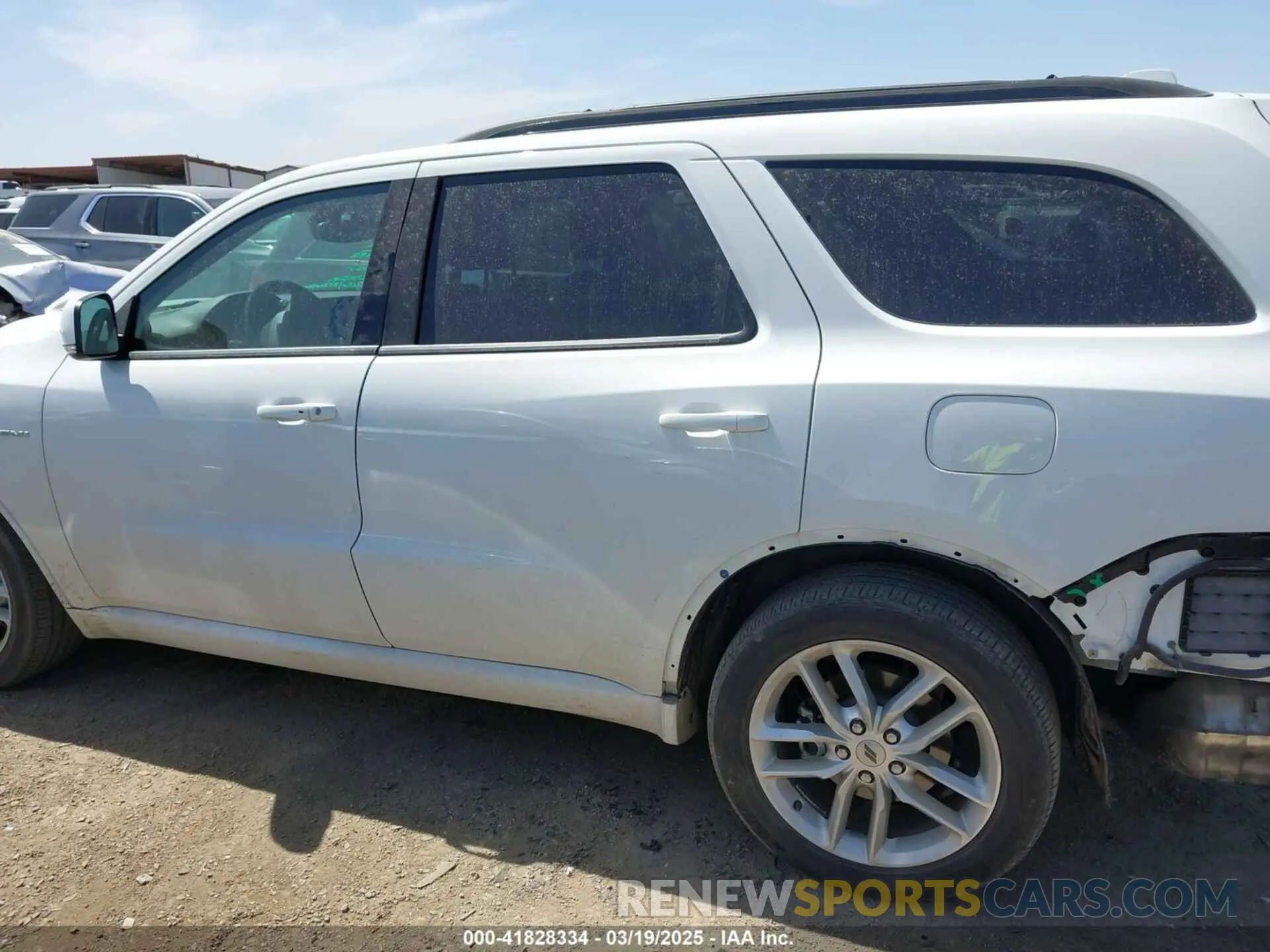 15 fotografías del automóvil dañado 1C4SDHCT3MC540450 DODGE DURANGO 2021