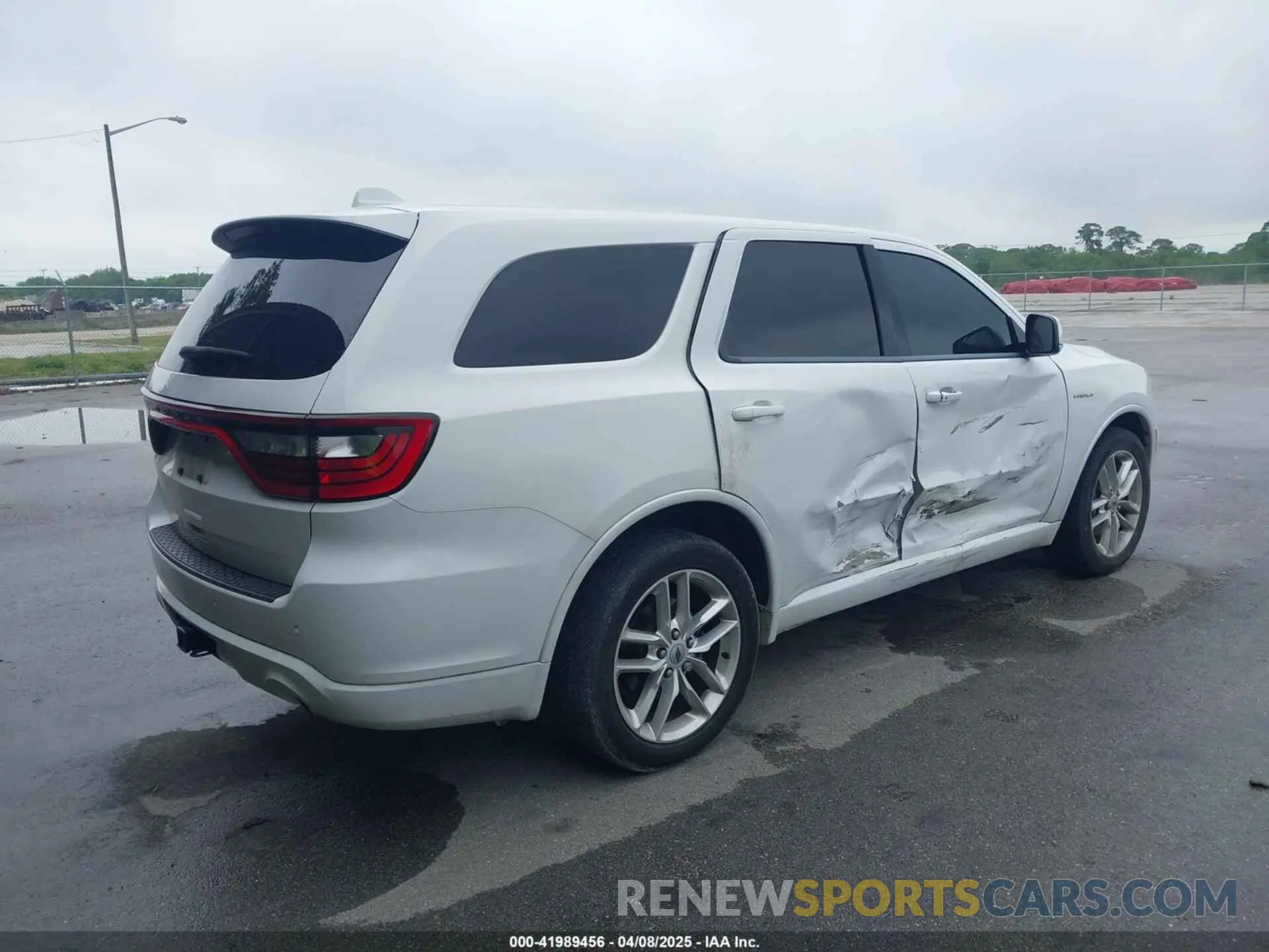 4 fotografías del automóvil dañado 1C4SDHCT3MC572704 DODGE DURANGO 2021