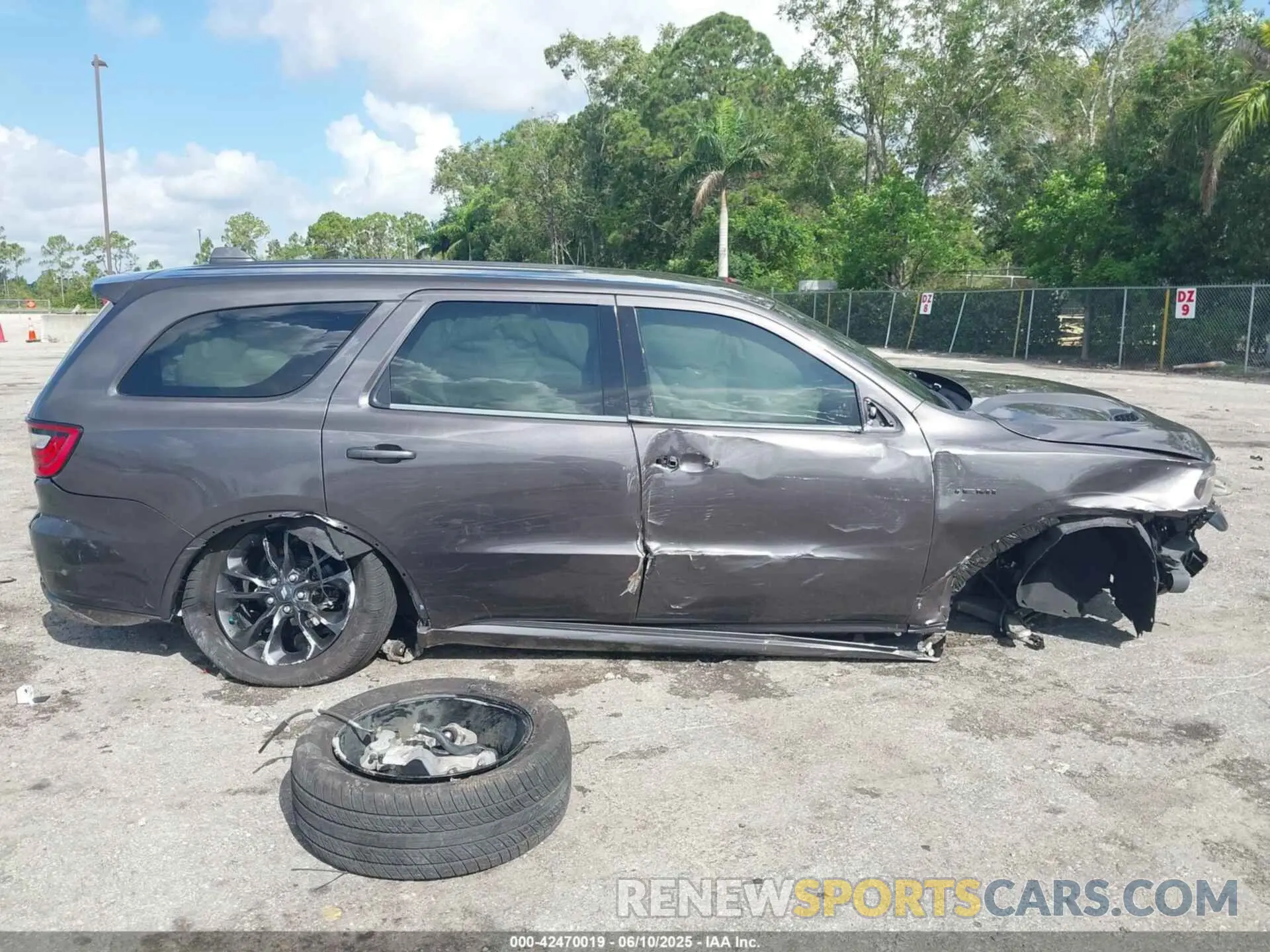 13 fotografías del automóvil dañado 1C4SDHCT3MC845656 DODGE DURANGO 2021