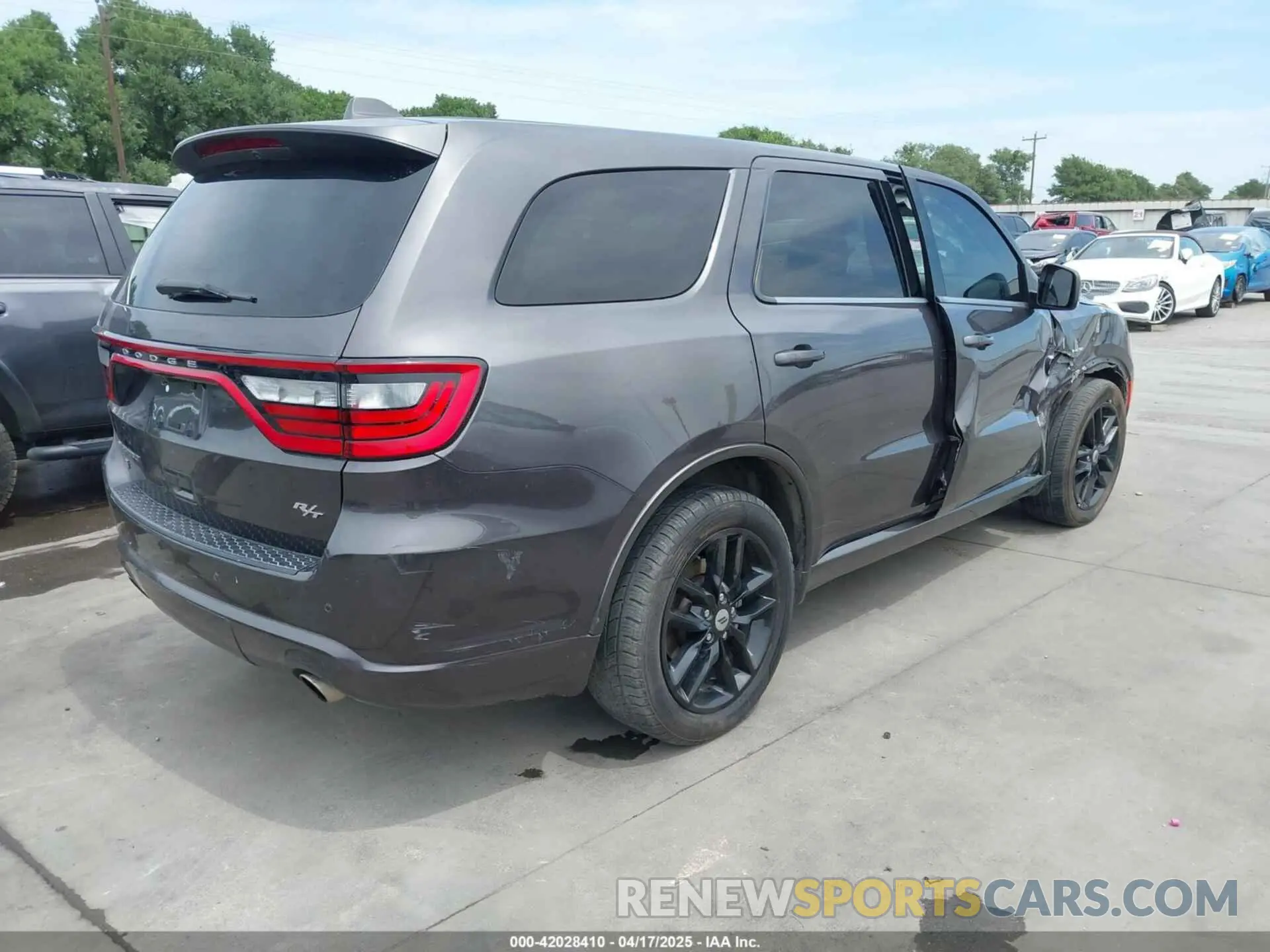 4 fotografías del automóvil dañado 1C4SDJCT1MC820407 DODGE DURANGO 2021