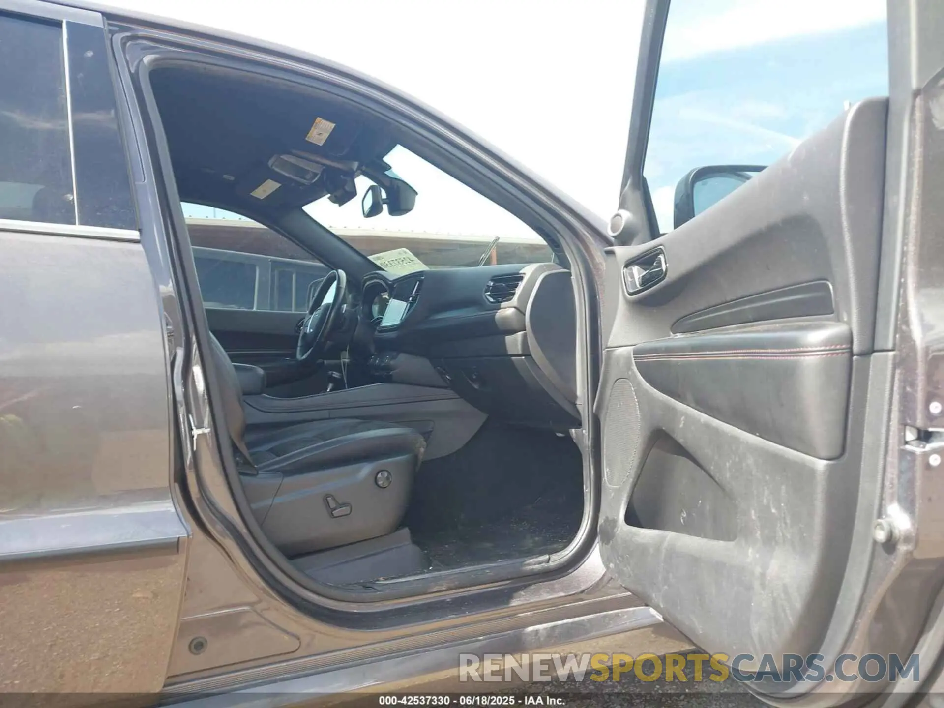 18 fotografías del automóvil dañado 1C4SDJCT4MC642038 DODGE DURANGO 2021
