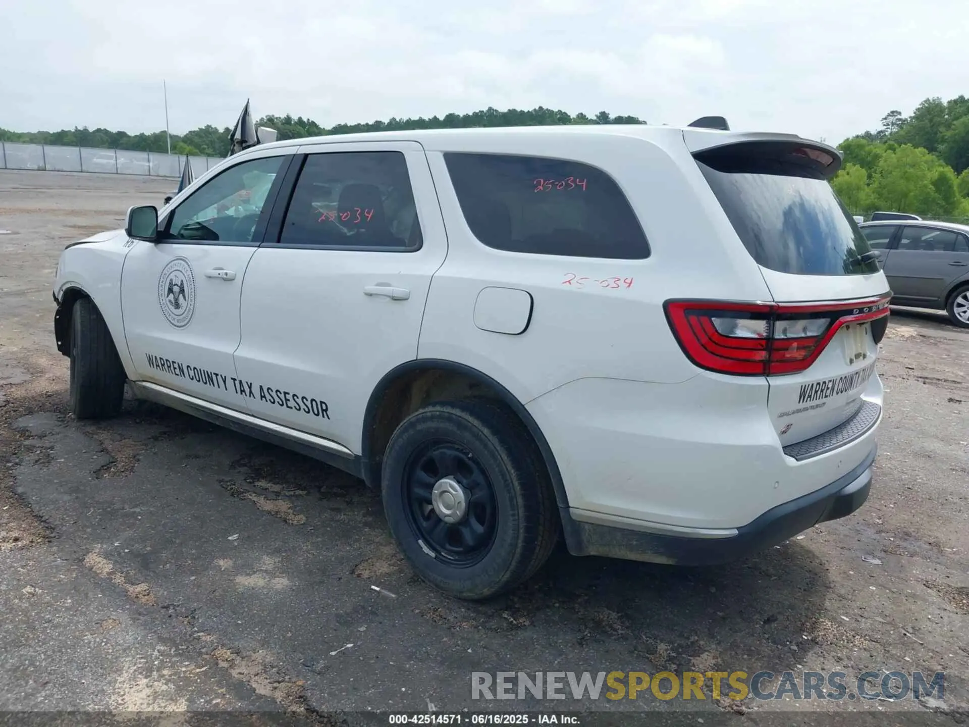 3 fotografías del automóvil dañado 1C4RDJFG2NC136478 DODGE DURANGO 2022