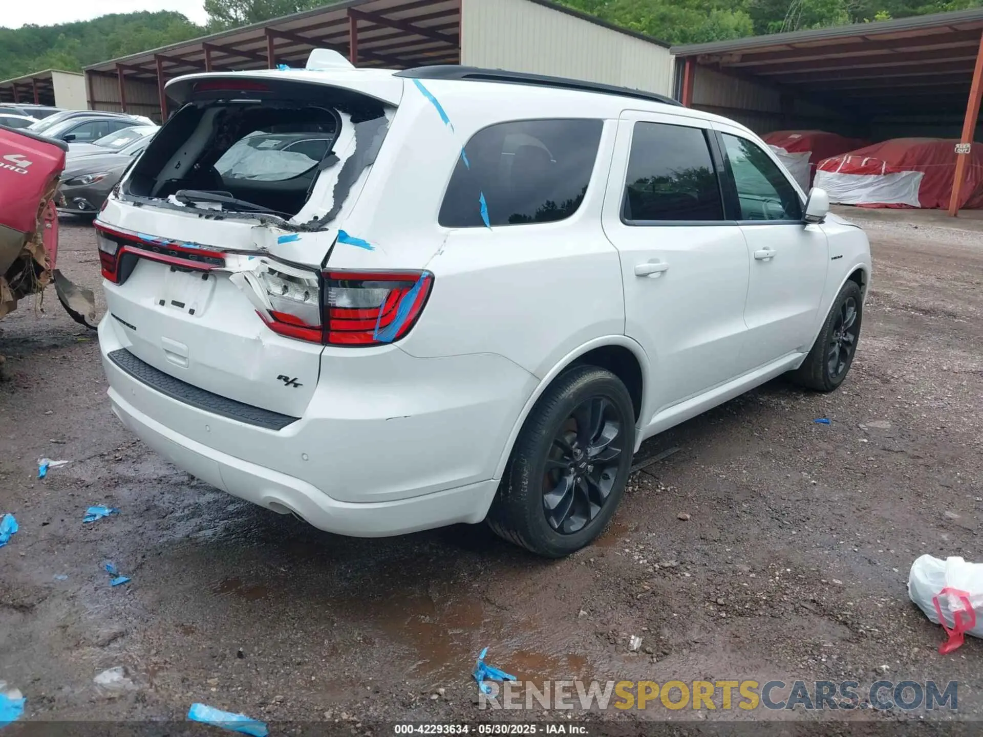 4 fotografías del automóvil dañado 1C4SDHCT1NC229858 DODGE DURANGO 2022