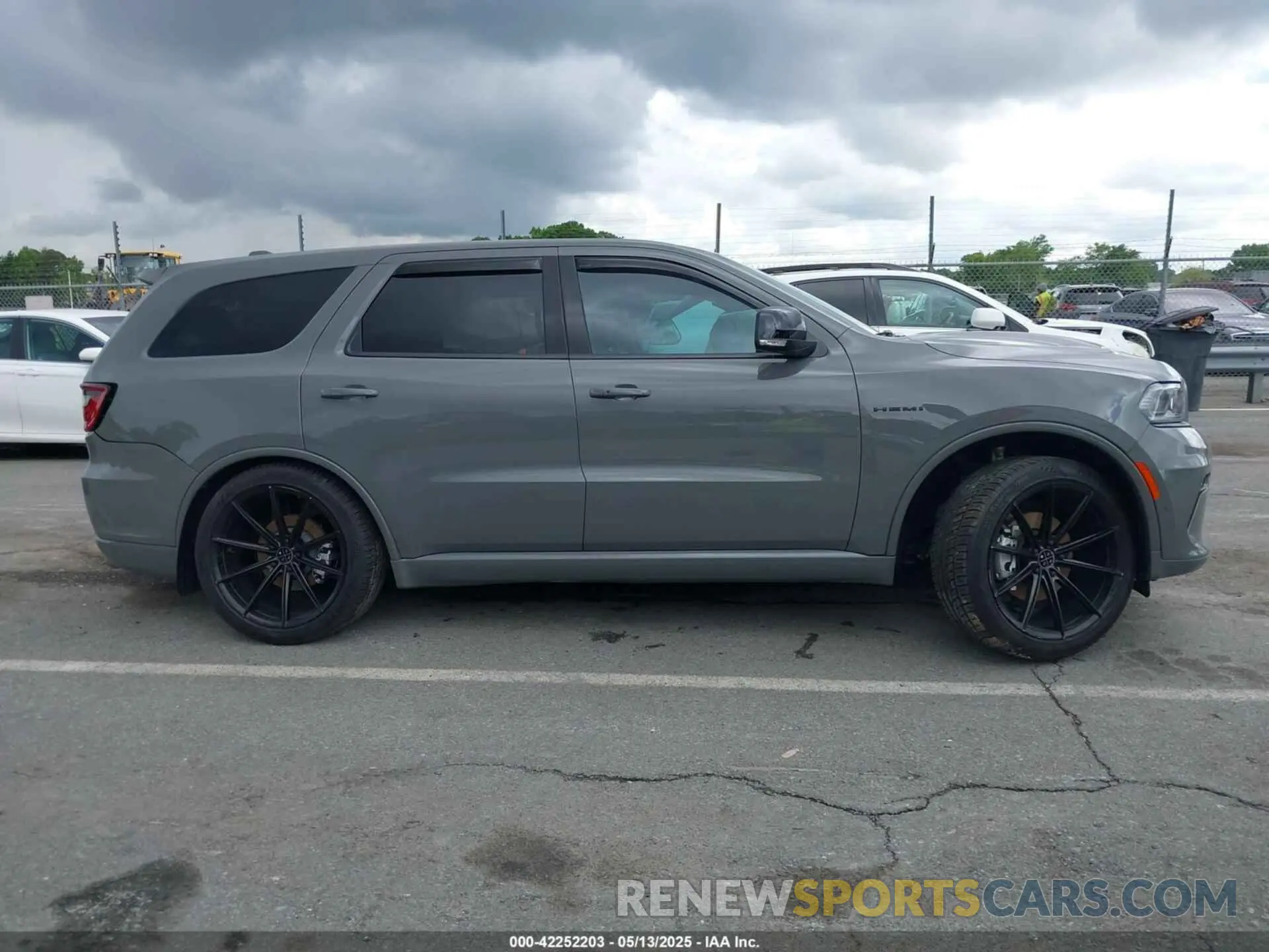 12 fotografías del automóvil dañado 1C4SDJCT0NC108438 DODGE DURANGO 2022