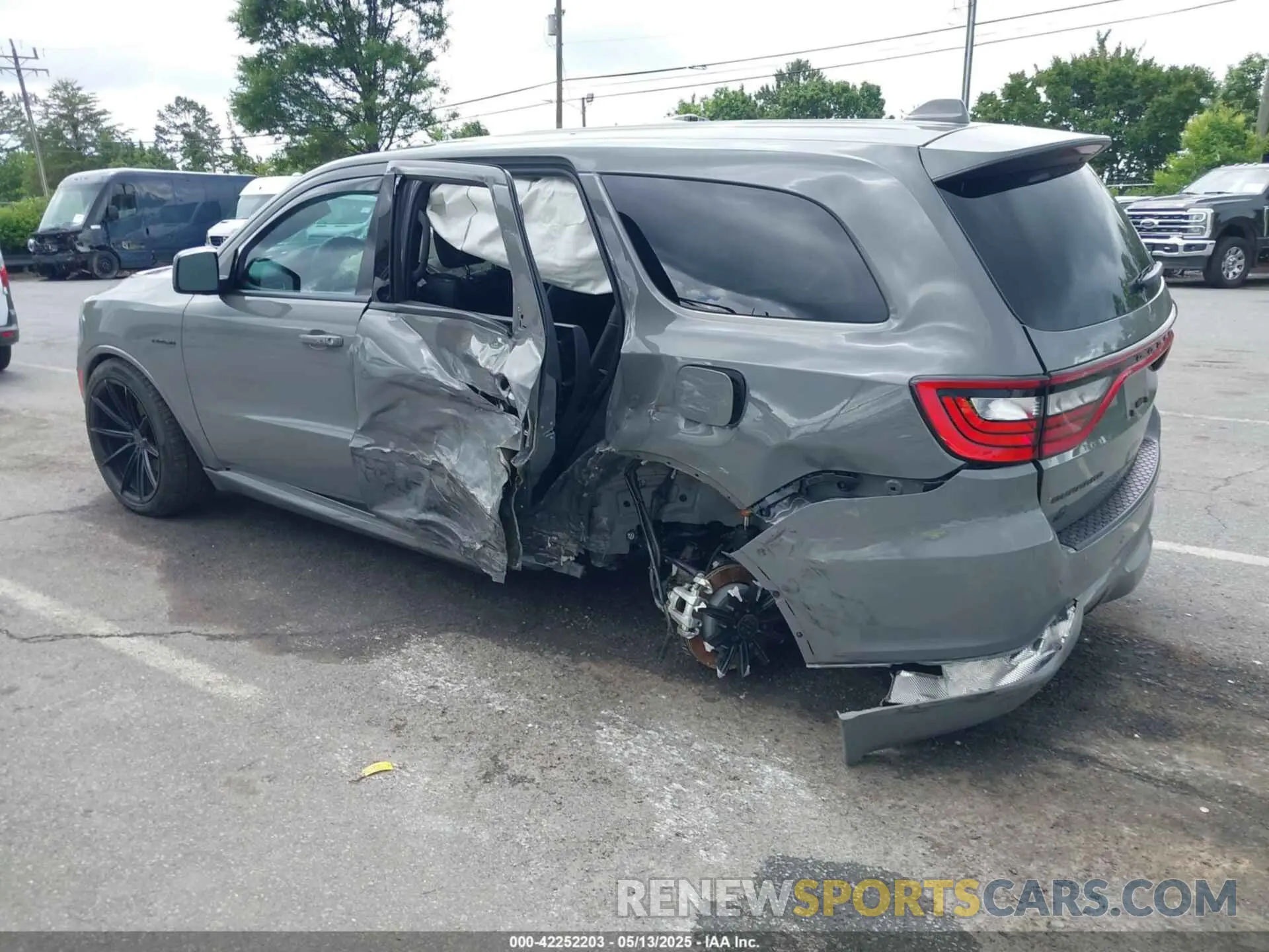 3 fotografías del automóvil dañado 1C4SDJCT0NC108438 DODGE DURANGO 2022