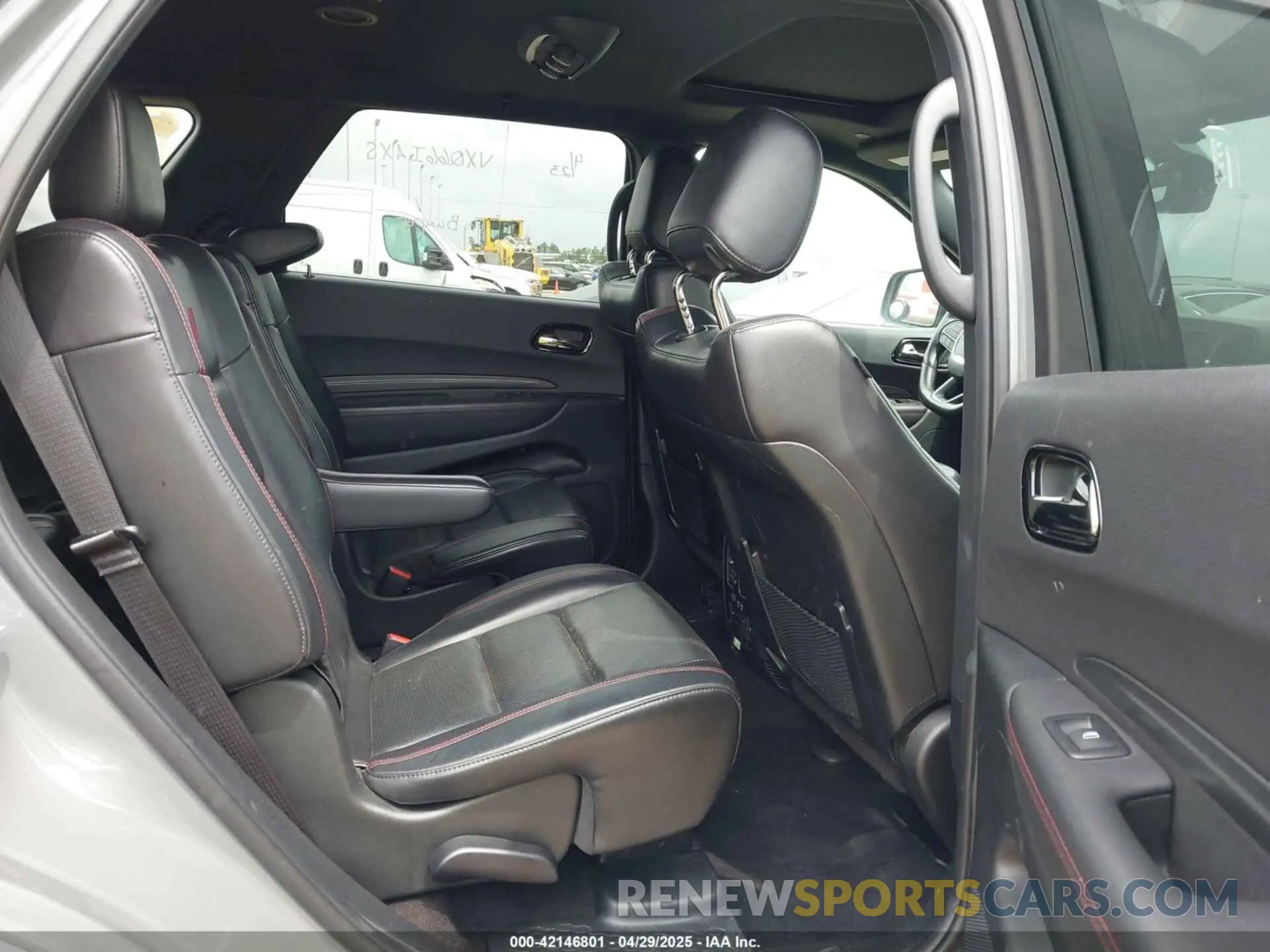 8 fotografías del automóvil dañado 1C4SDJCT1NC221105 DODGE DURANGO 2022