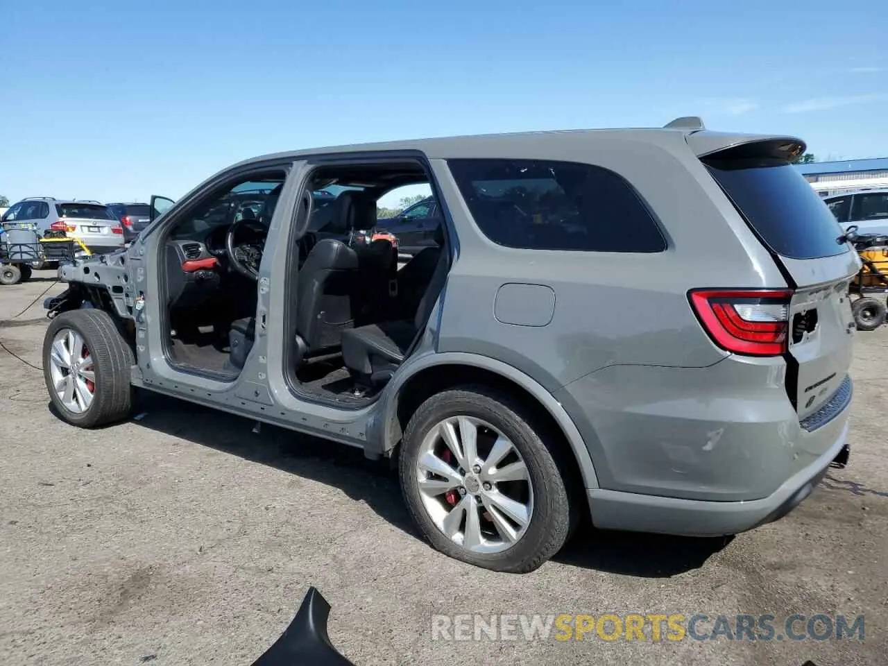 2 fotografías del automóvil dañado 1C4SDJCT2NC189264 DODGE DURANGO 2022