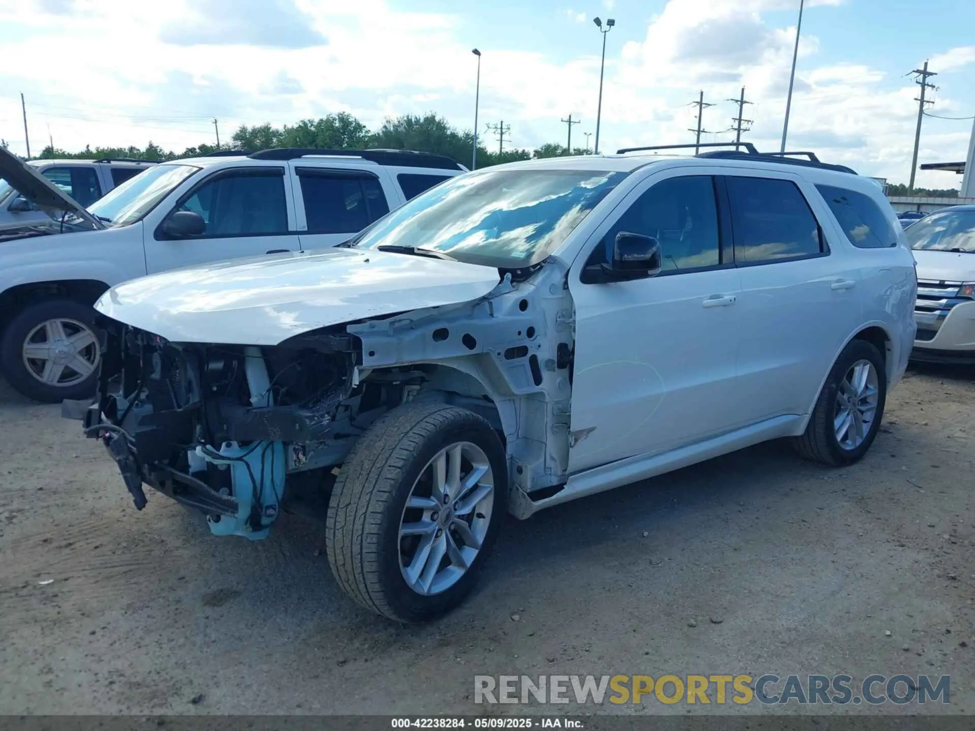 2 fotografías del automóvil dañado 1C4RDHDG5PC635967 DODGE DURANGO 2023