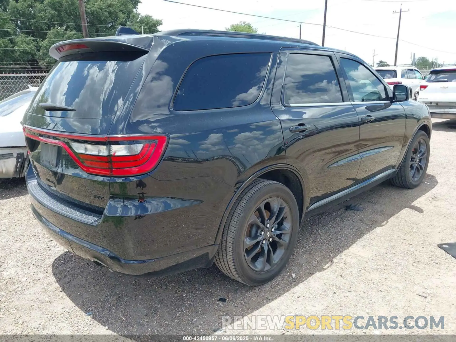 4 fotografías del automóvil dañado 1C4RDHDGXPC636273 DODGE DURANGO 2023