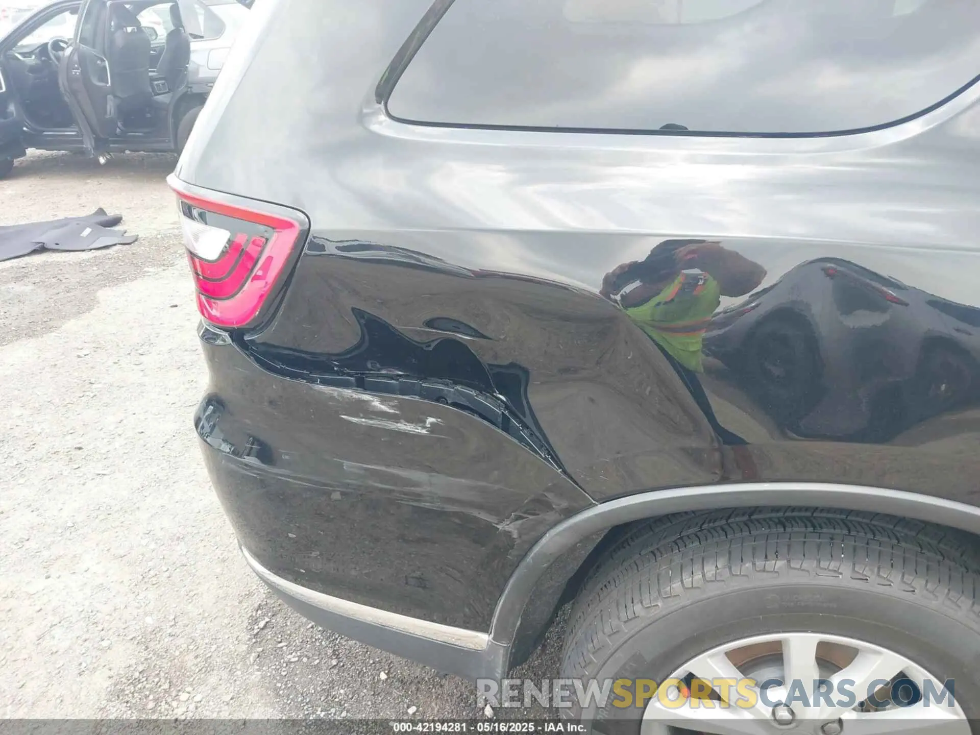 18 fotografías del automóvil dañado 1C4RDJAG0PC584678 DODGE DURANGO 2023