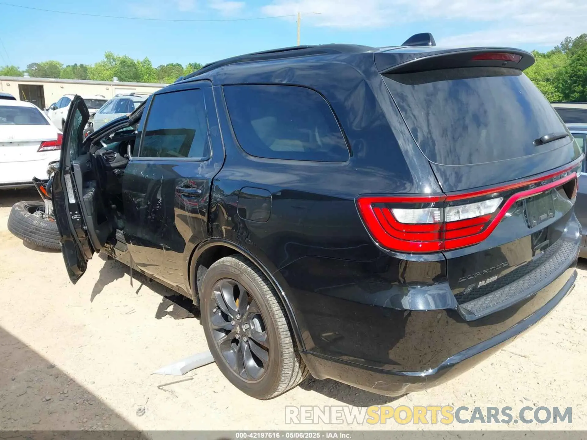 3 fotografías del automóvil dañado 1C4RDJAGXPC639198 DODGE DURANGO 2023