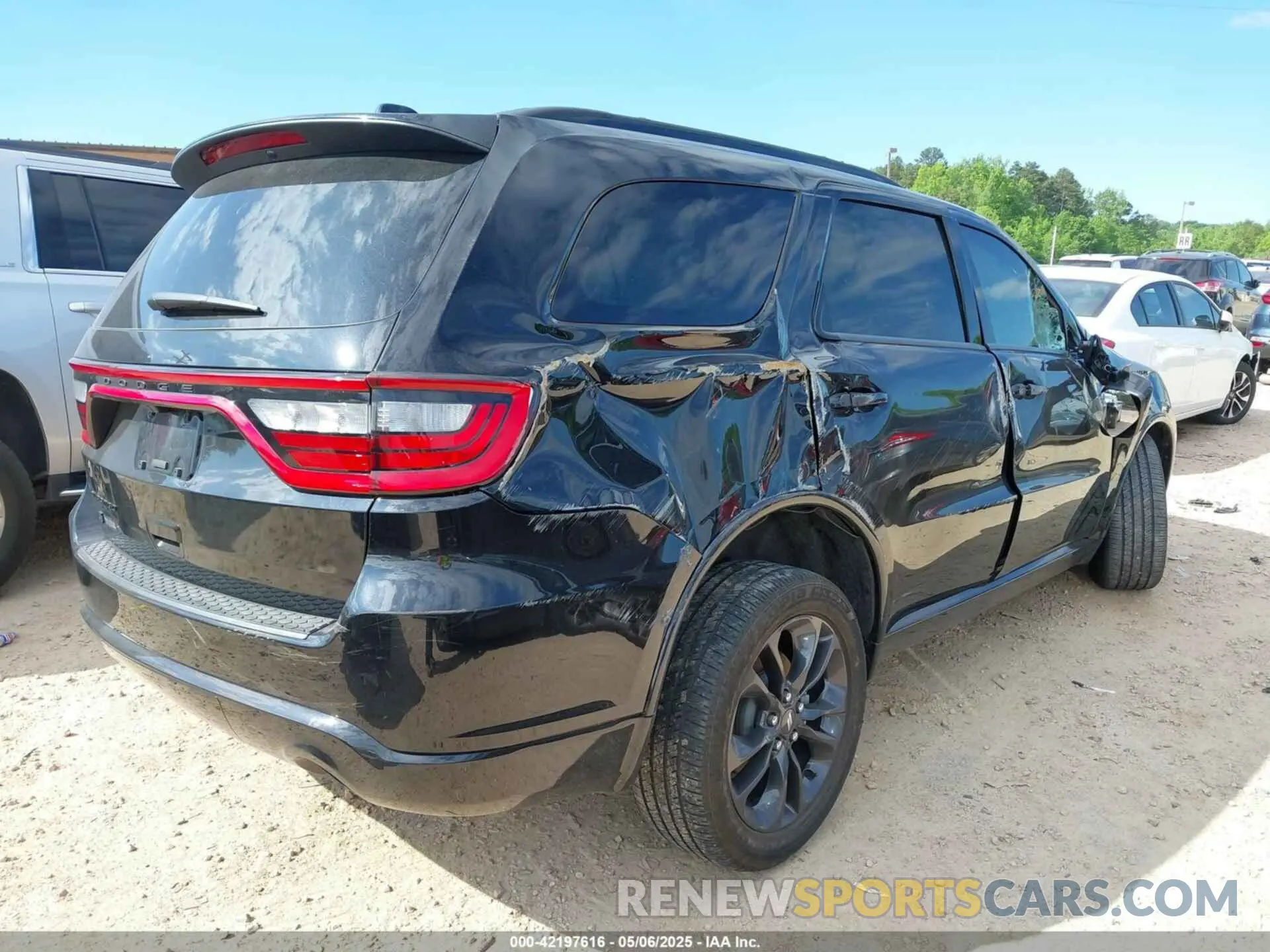 4 fotografías del automóvil dañado 1C4RDJAGXPC639198 DODGE DURANGO 2023