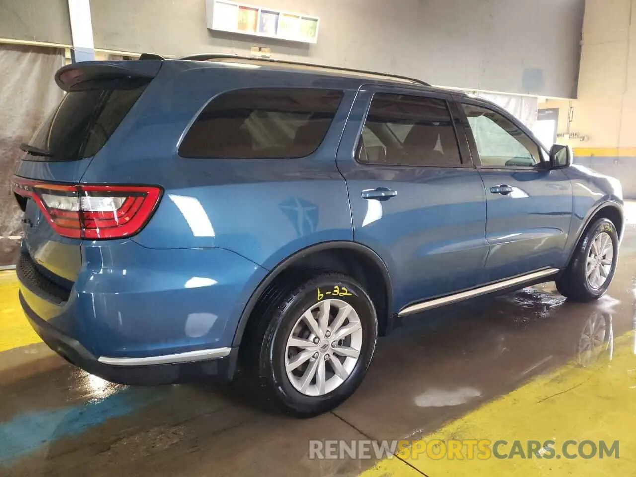 3 fotografías del automóvil dañado 1C4RDJAGXPC718175 DODGE DURANGO 2023