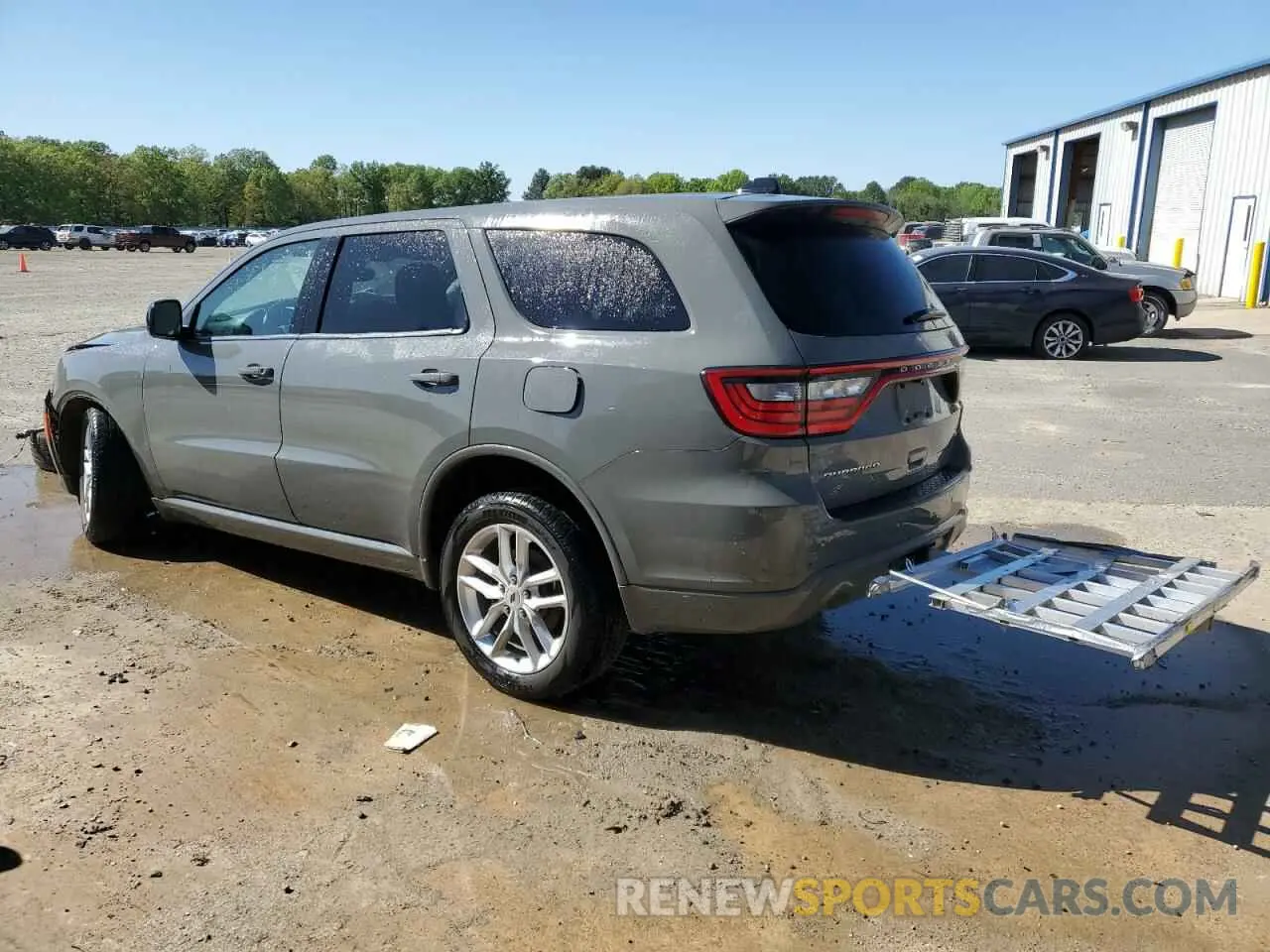 2 fotografías del automóvil dañado 1C4RDJDG2PC556036 DODGE DURANGO 2023