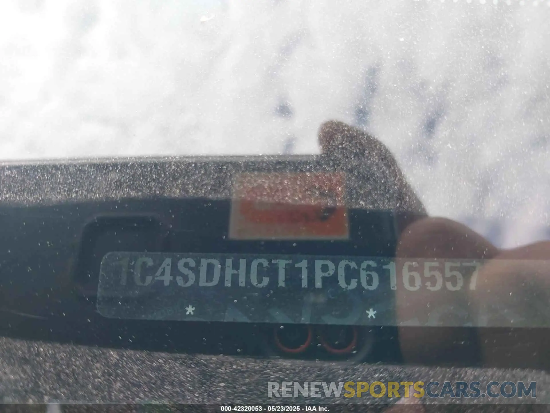 9 fotografías del automóvil dañado 1C4SDHCT1PC616557 DODGE DURANGO 2023