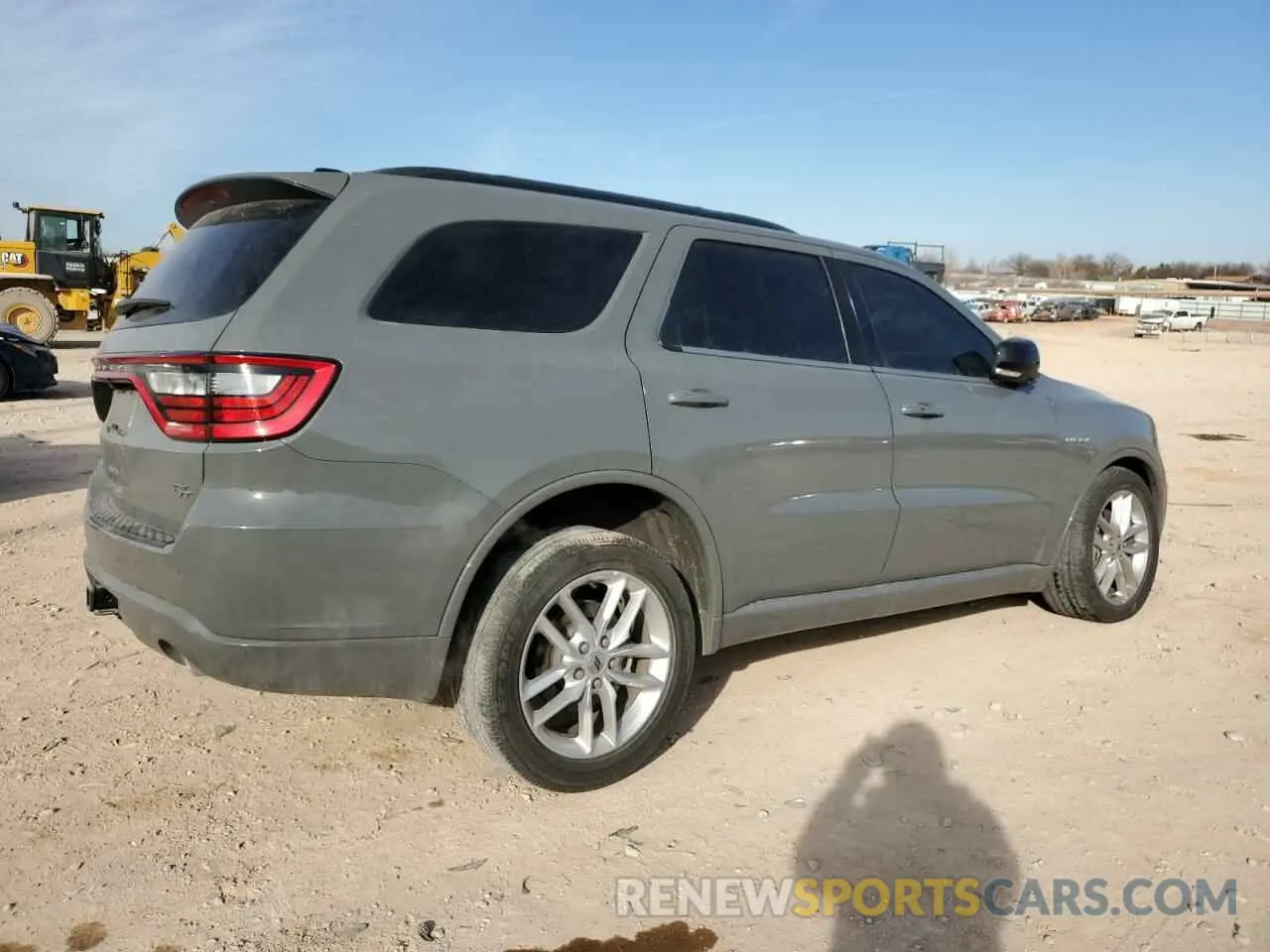 3 fotografías del automóvil dañado 1C4SDHCT2PC553453 DODGE DURANGO 2023