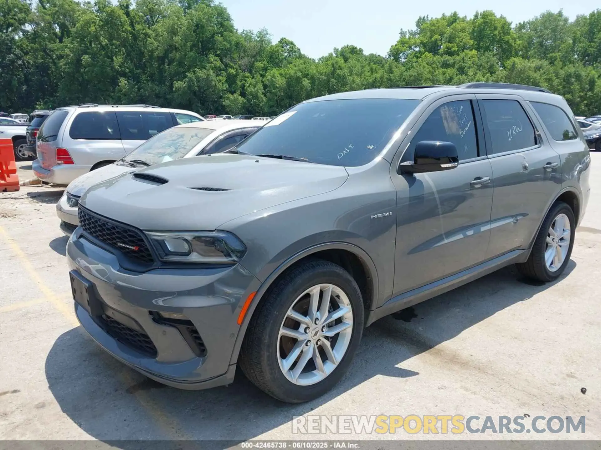 2 fotografías del automóvil dañado 1C4SDJCT1PC555850 DODGE DURANGO 2023