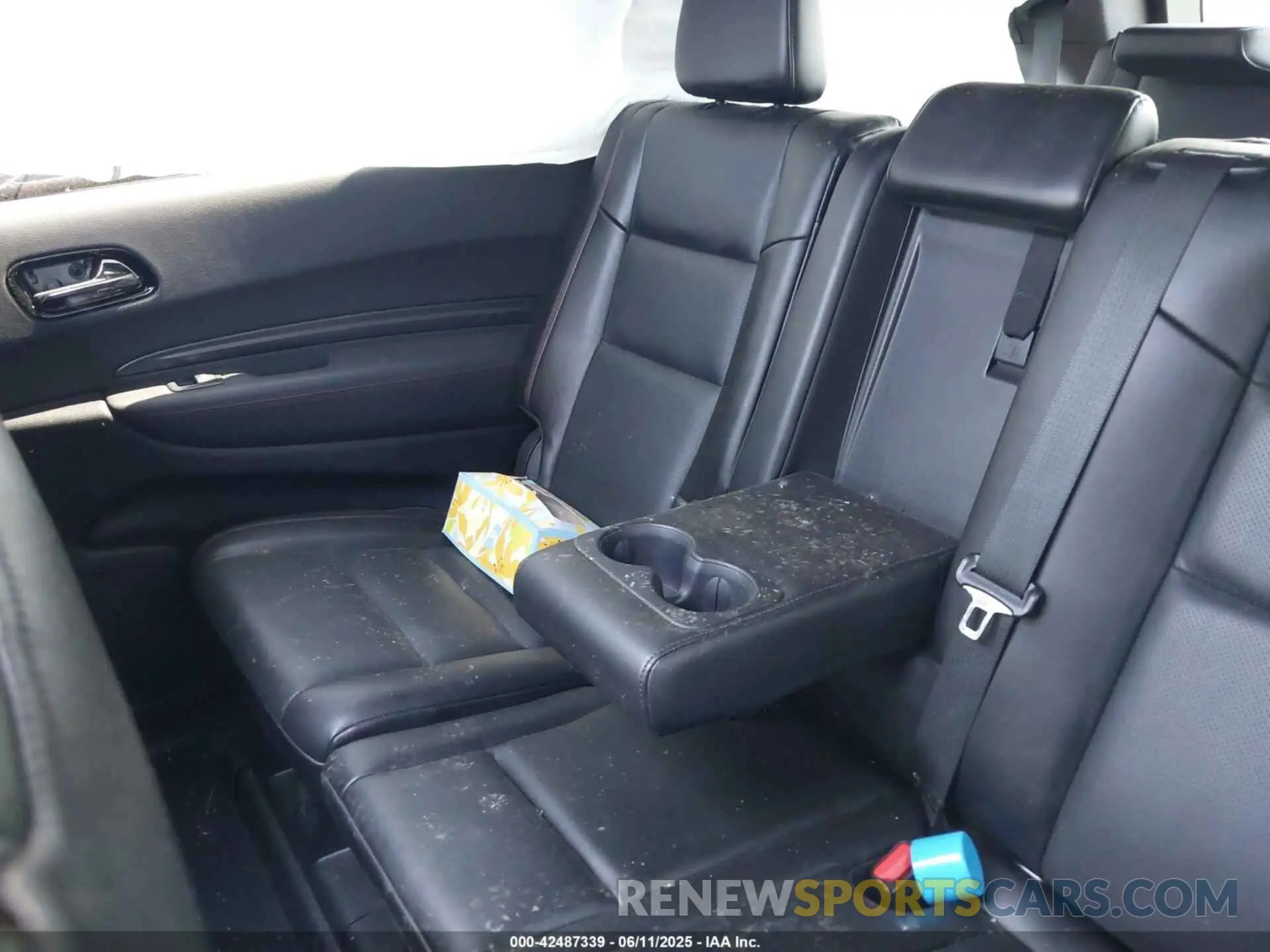 8 fotografías del automóvil dañado 1C4SDJCT5PC612616 DODGE DURANGO 2023