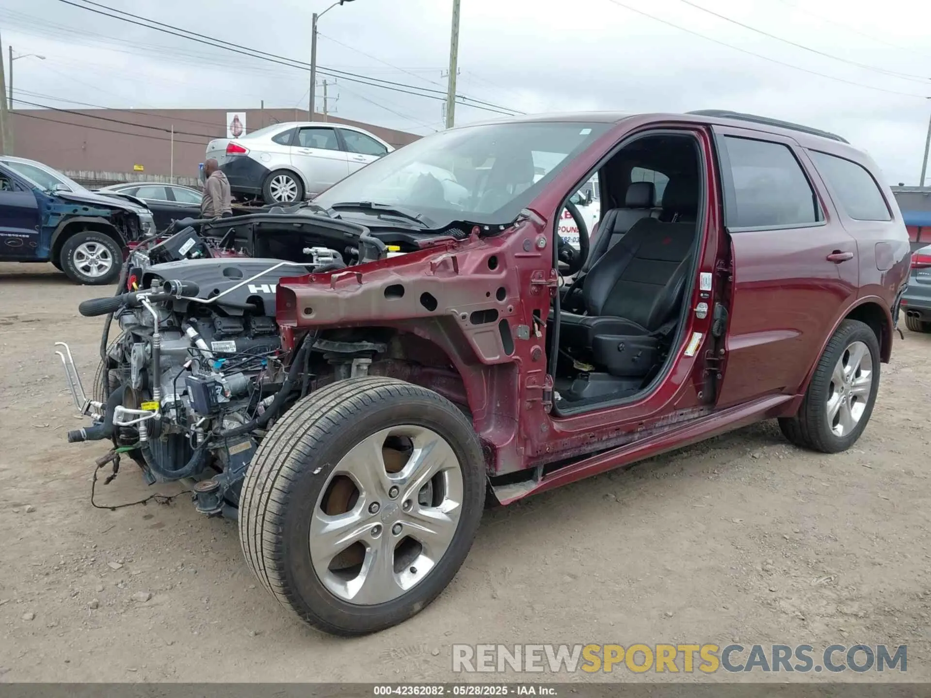 2 fotografías del automóvil dañado 1C4SDJCT9PC676027 DODGE DURANGO 2023