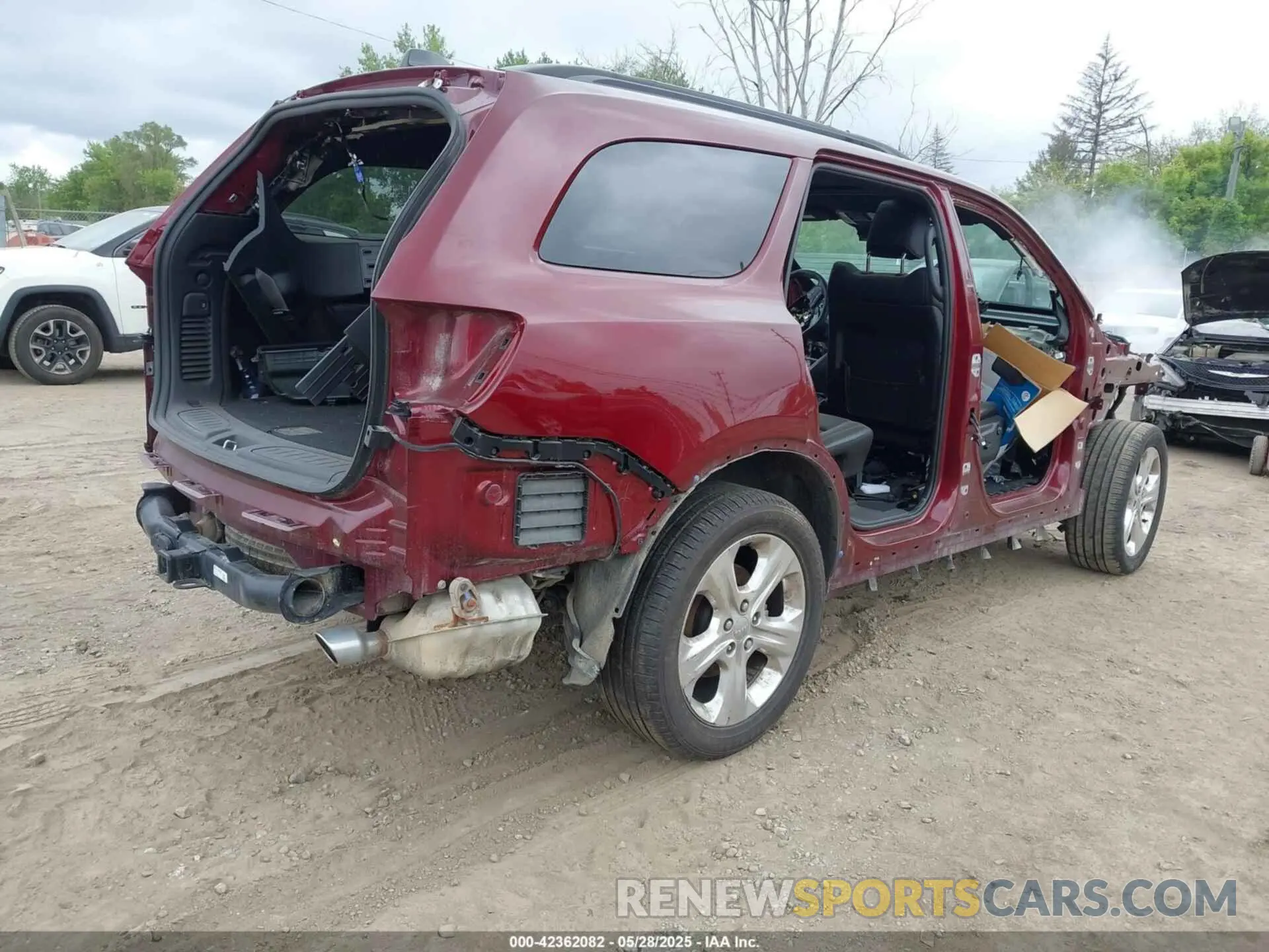 4 fotografías del automóvil dañado 1C4SDJCT9PC676027 DODGE DURANGO 2023