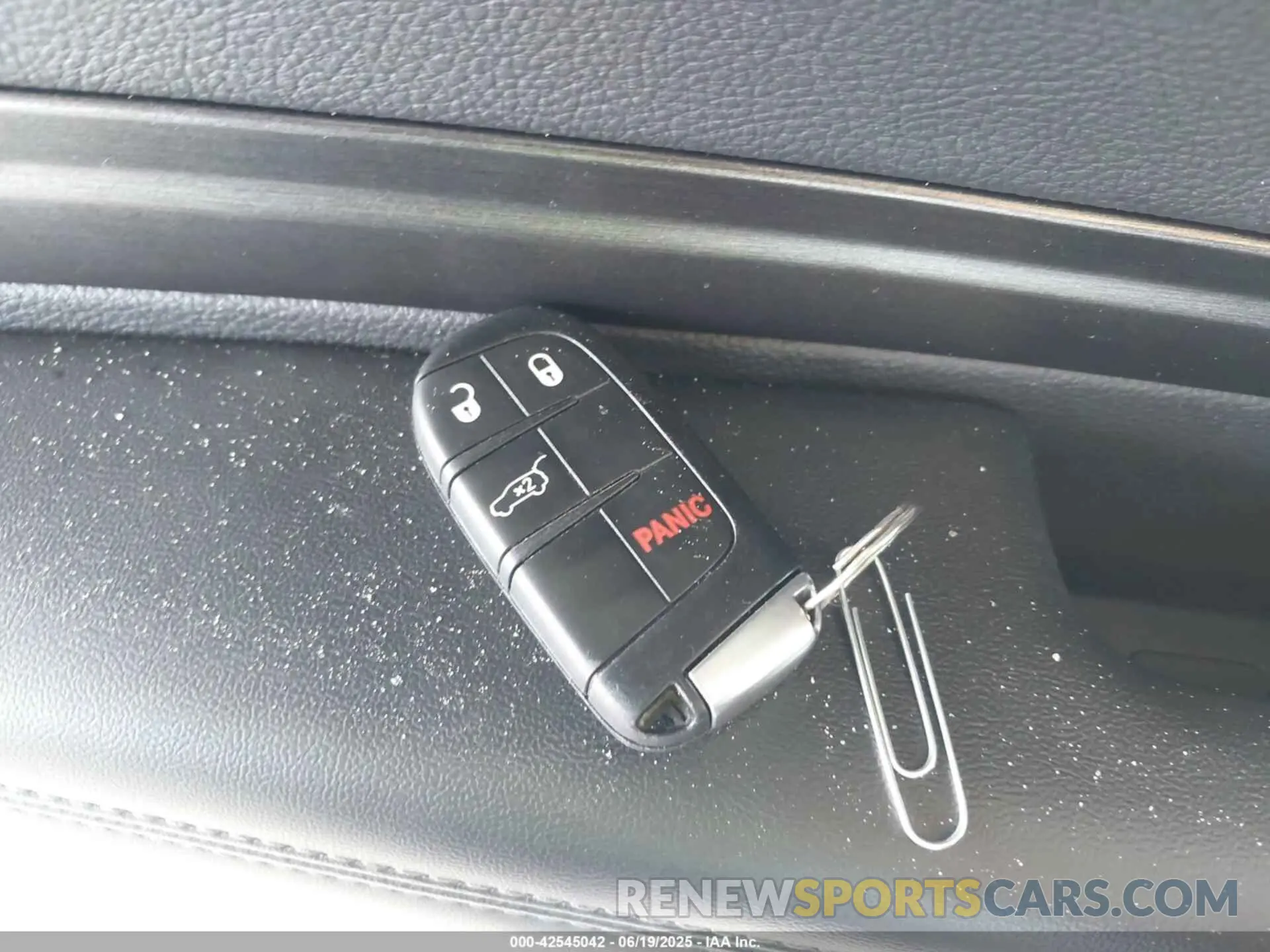 11 fotografías del automóvil dañado 1C4SDJFT1PC689883 DODGE DURANGO 2023