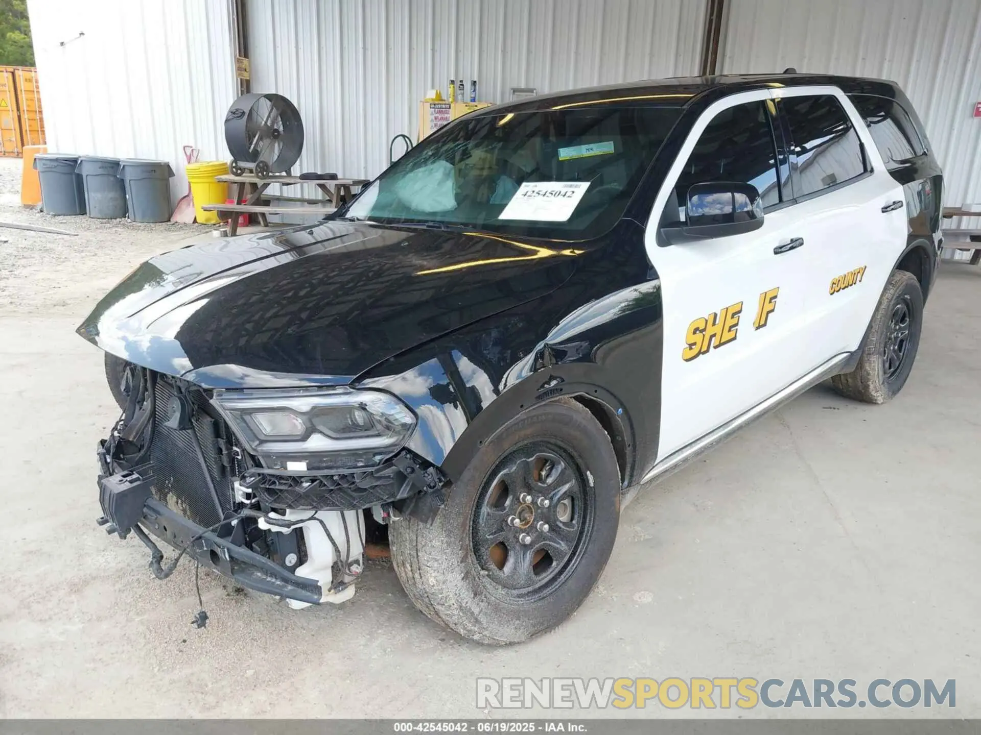 2 fotografías del automóvil dañado 1C4SDJFT1PC689883 DODGE DURANGO 2023