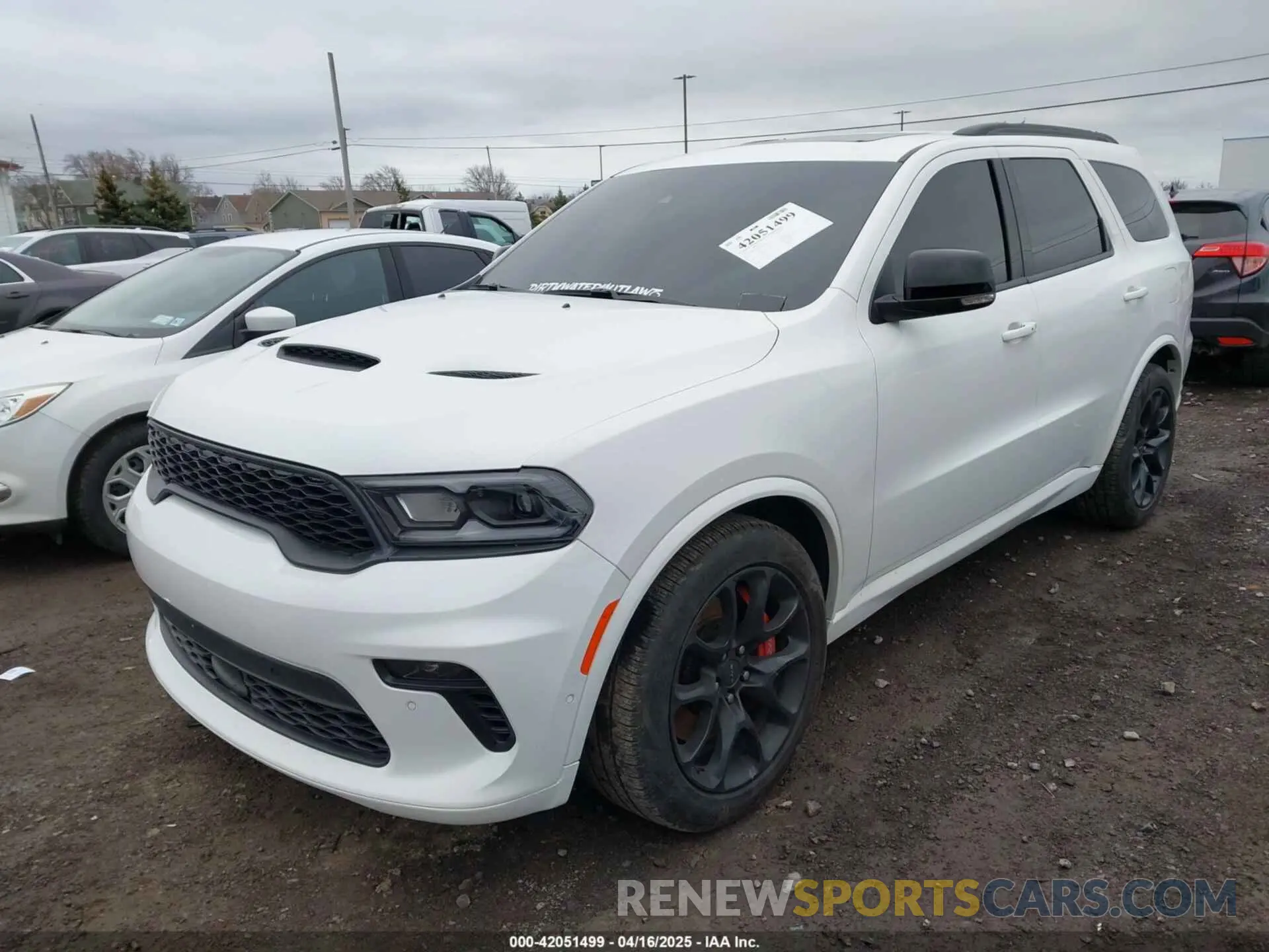 2 fotografías del automóvil dañado 1C4SDJGJ8PC715232 DODGE DURANGO 2023