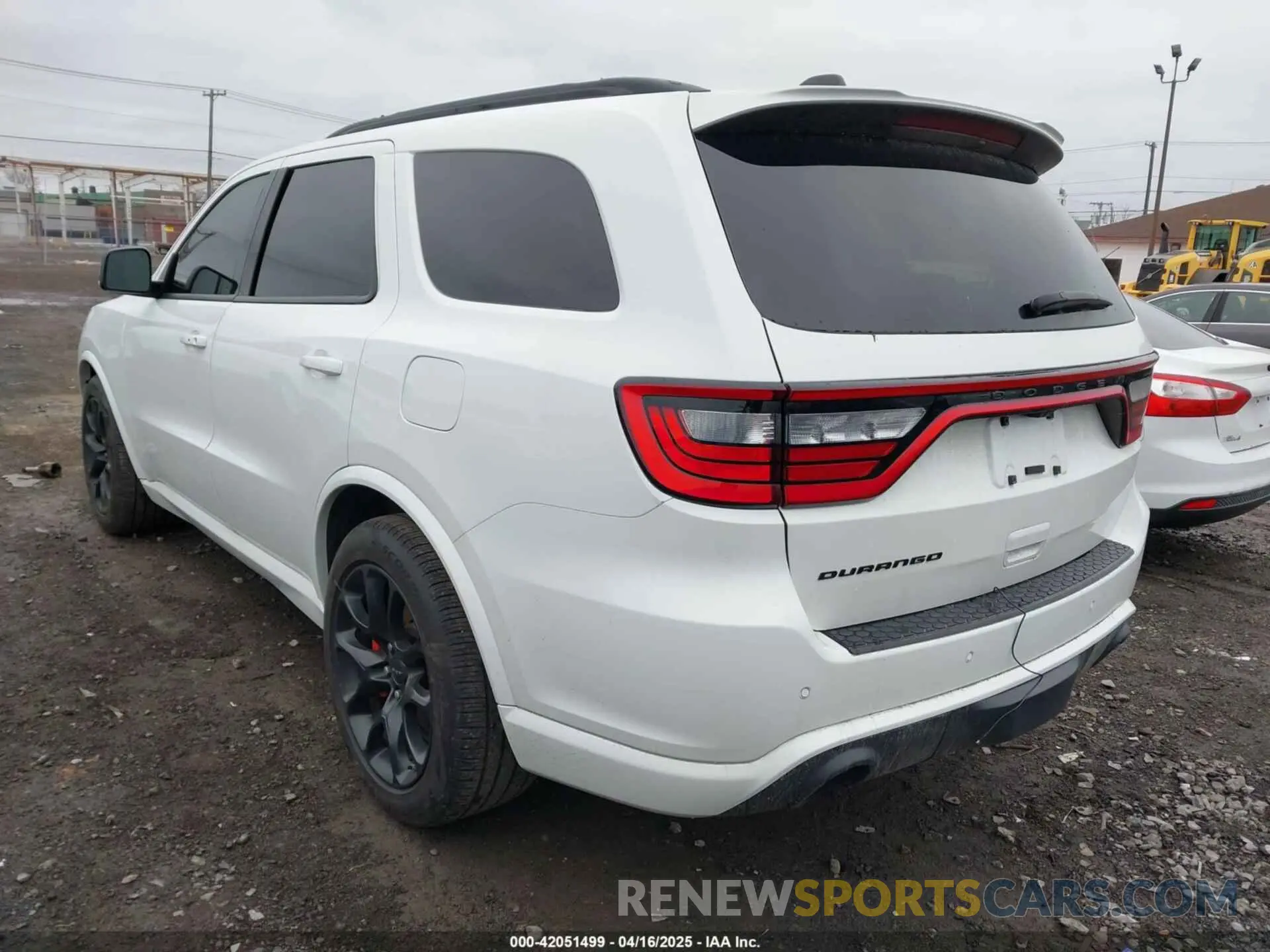 3 fotografías del automóvil dañado 1C4SDJGJ8PC715232 DODGE DURANGO 2023