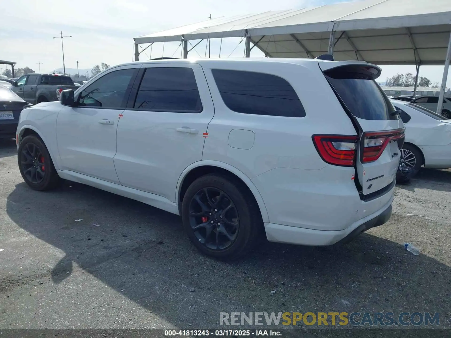 3 fotografías del automóvil dañado 1C4SDJH94PC631848 DODGE DURANGO 2023