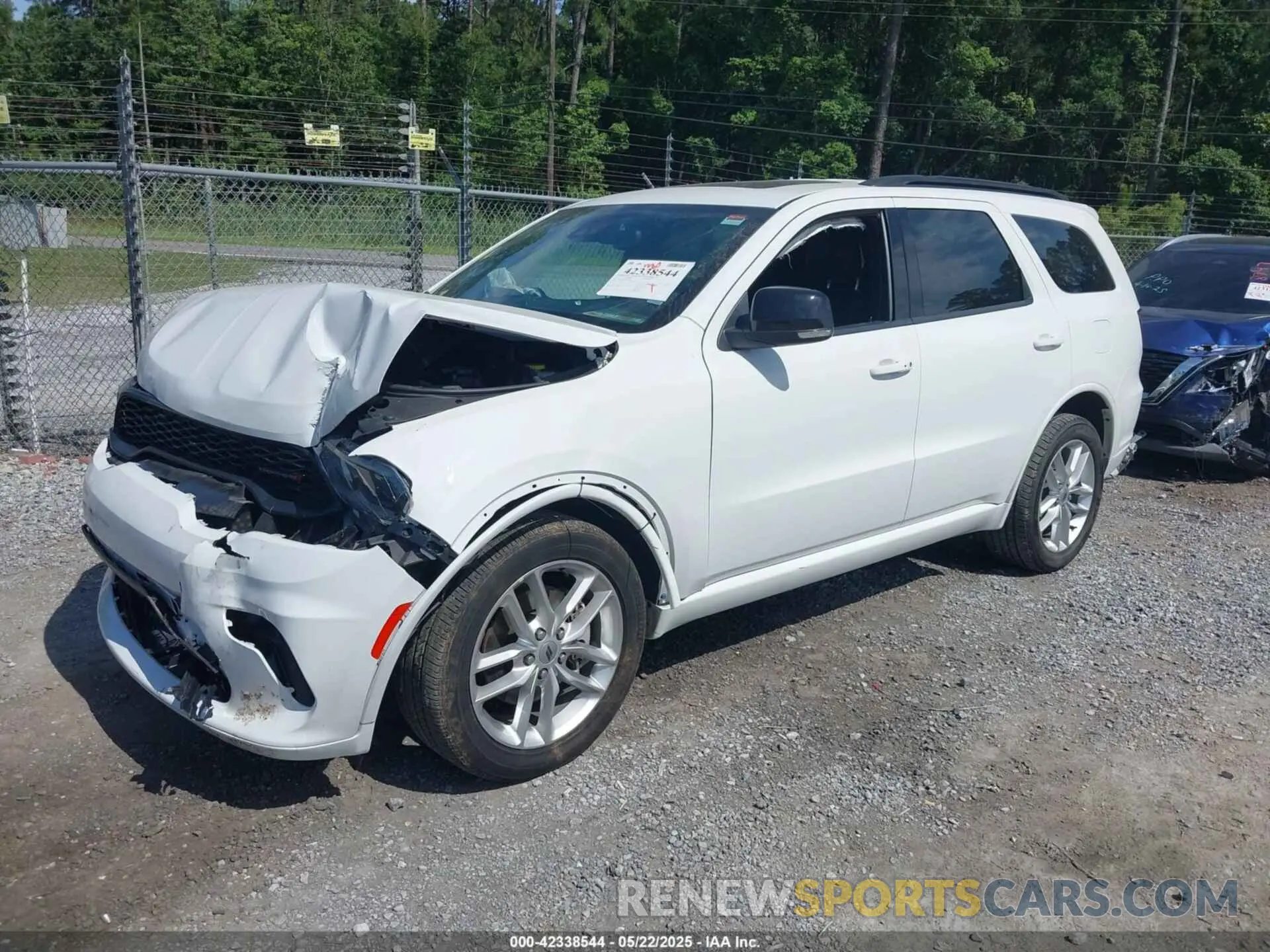 2 fotografías del automóvil dañado 1C4RDJDG6RC137884 DODGE DURANGO 2024