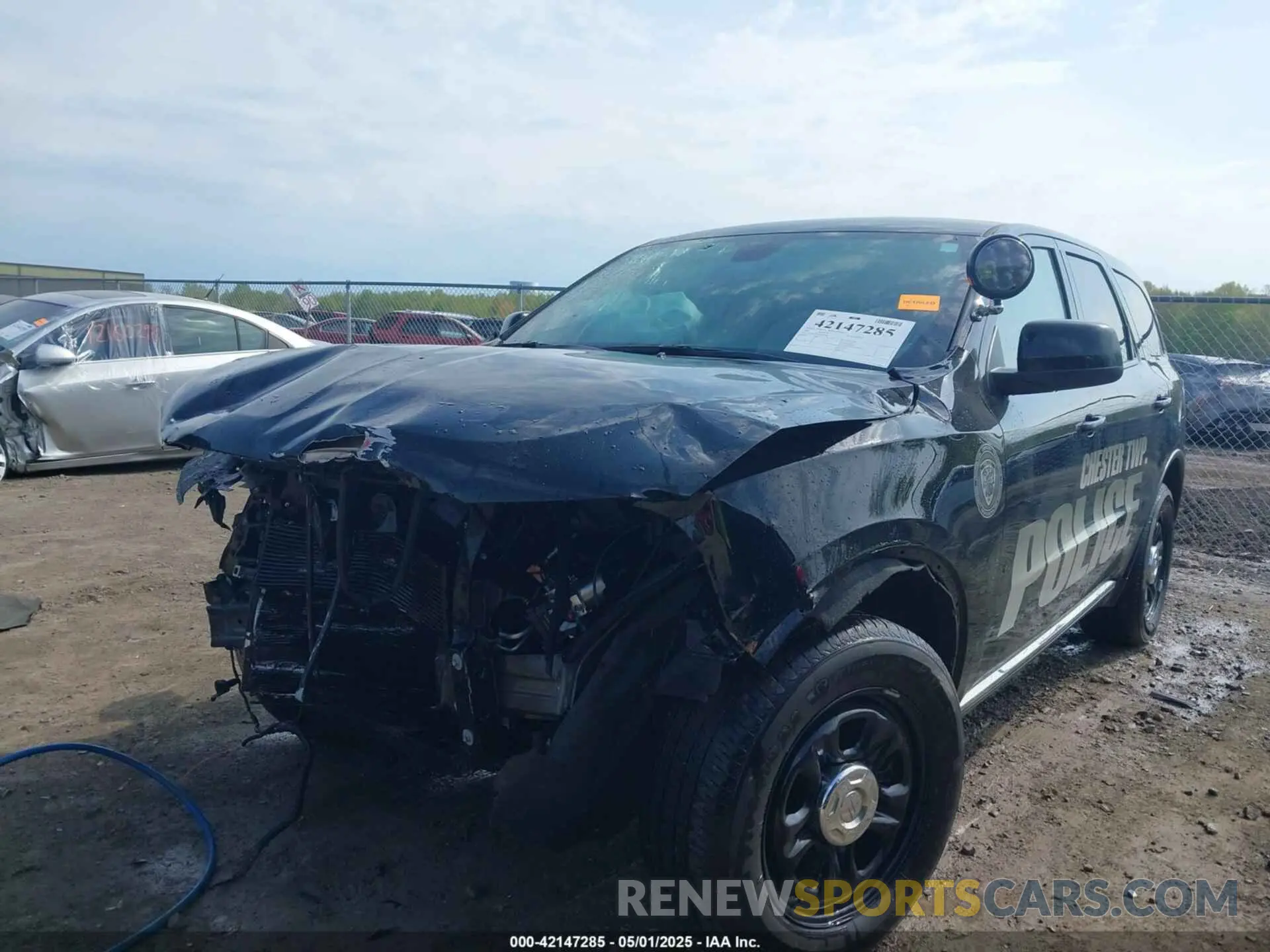 2 fotografías del automóvil dañado 1C4RDJFG9RC183867 DODGE DURANGO 2024