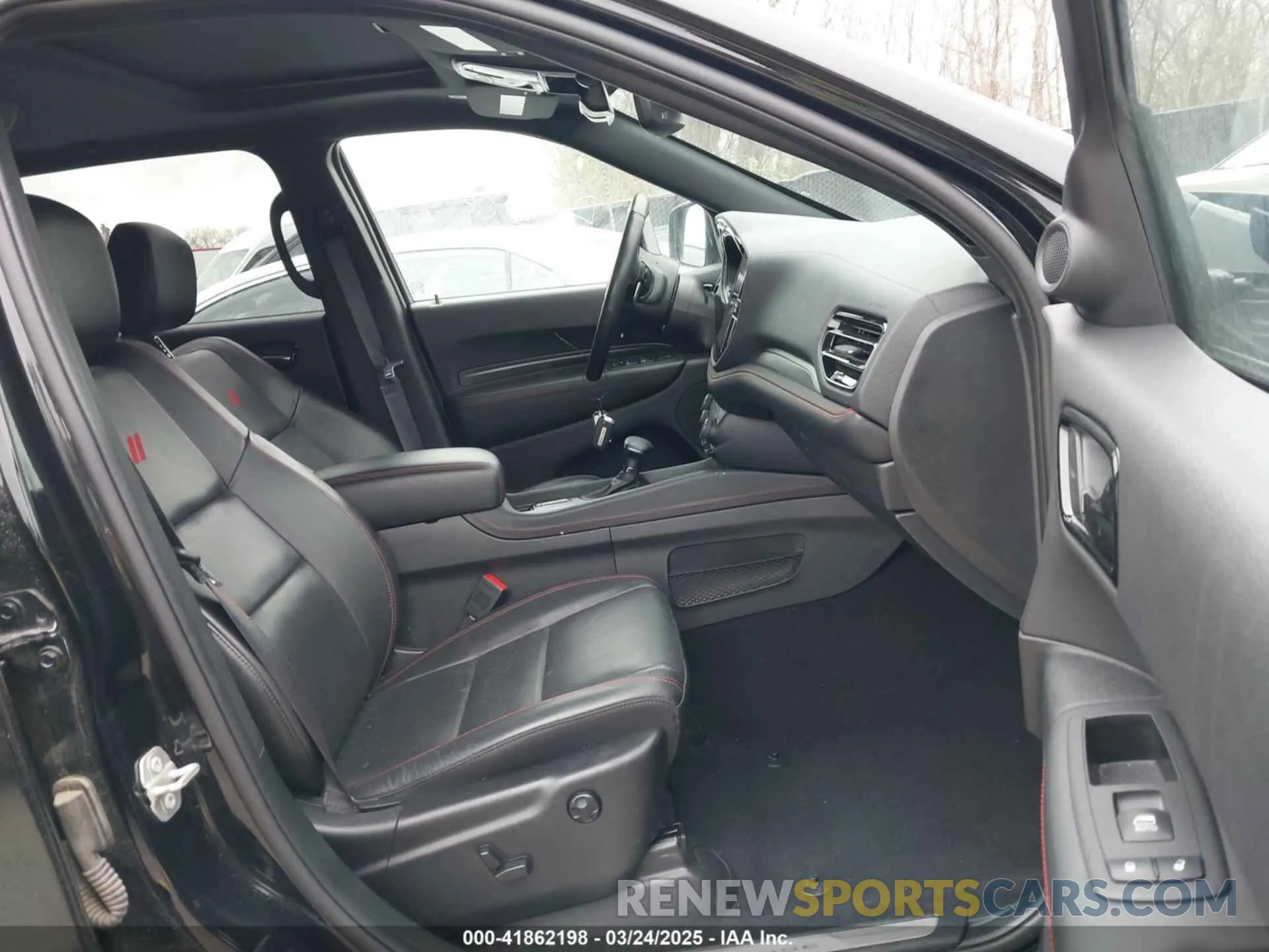 5 fotografías del automóvil dañado 1C4SDJCT5RC143997 DODGE DURANGO 2024