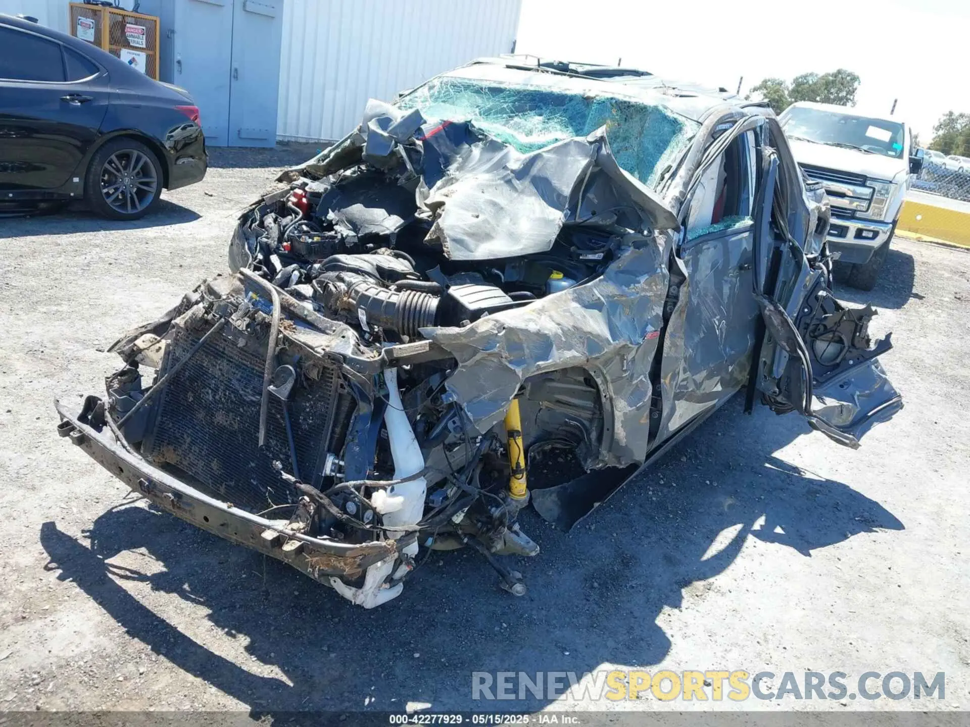 2 fotografías del automóvil dañado 1C4SDJGJ7RC153536 DODGE DURANGO 2024