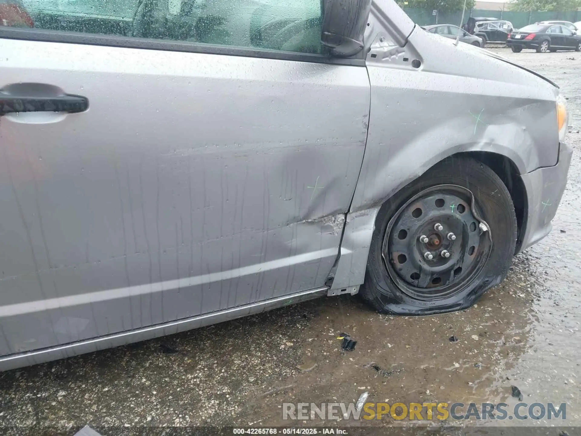 6 fotografías del automóvil dañado 2C4RDGBG0KR585976 DODGE GRAND CARAVAN 2019