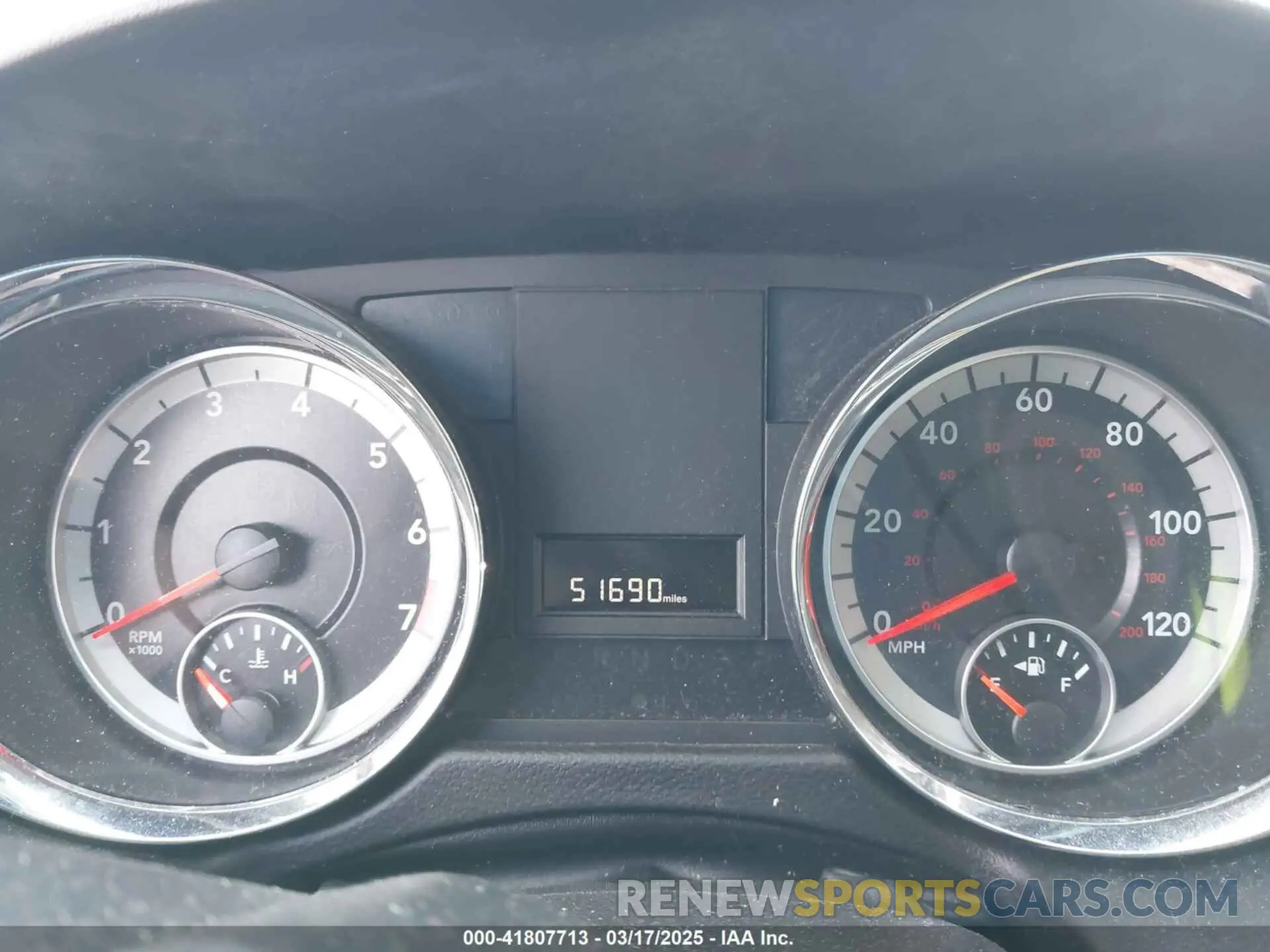 16 fotografías del automóvil dañado 2C4RDGBG1KR656893 DODGE GRAND CARAVAN 2019