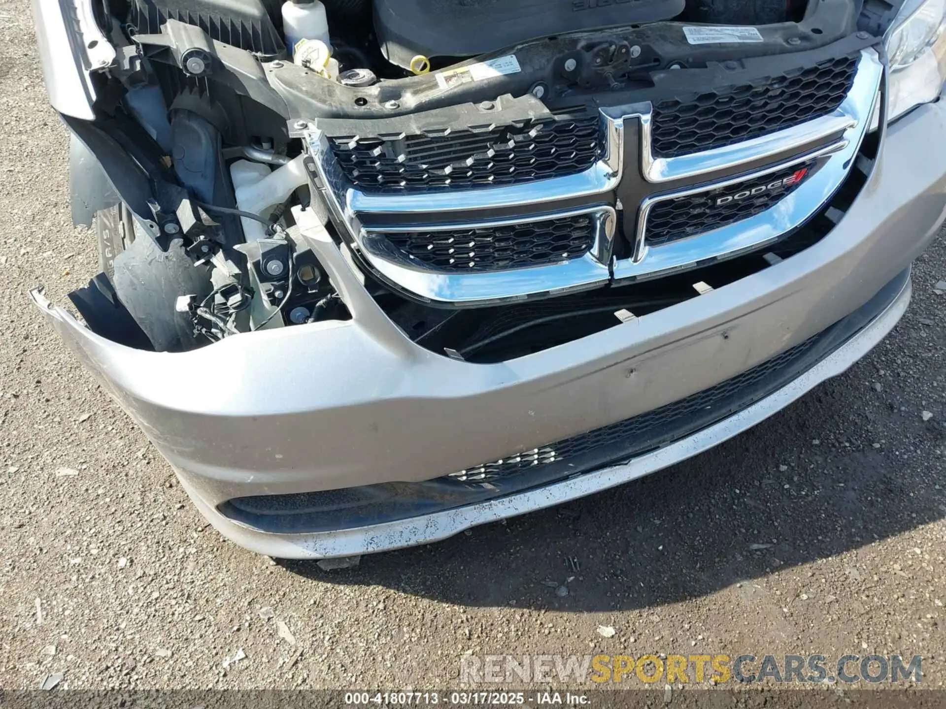 6 fotografías del automóvil dañado 2C4RDGBG1KR656893 DODGE GRAND CARAVAN 2019