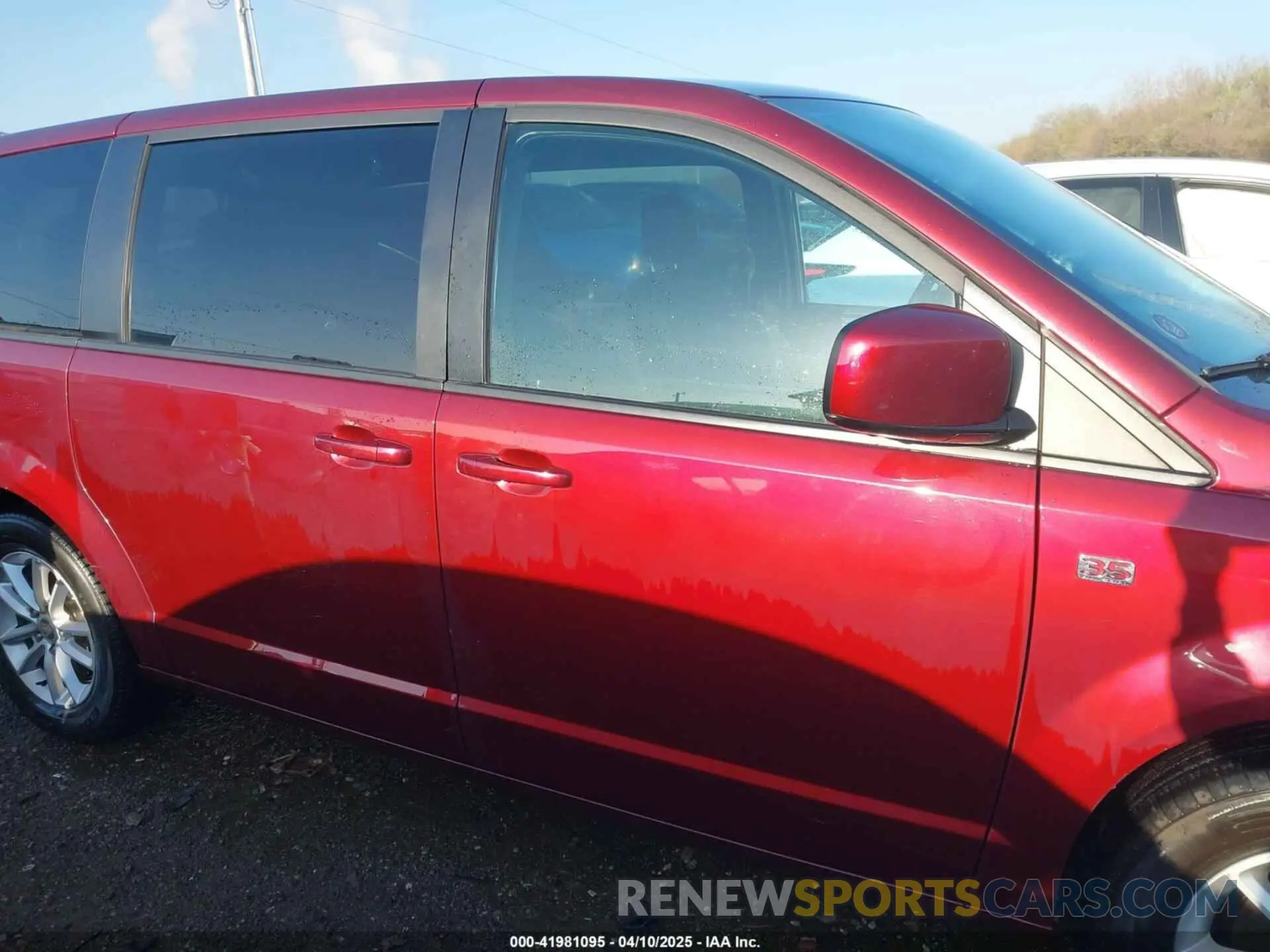 13 fotografías del automóvil dañado 2C4RDGBG1KR803438 DODGE GRAND CARAVAN 2019