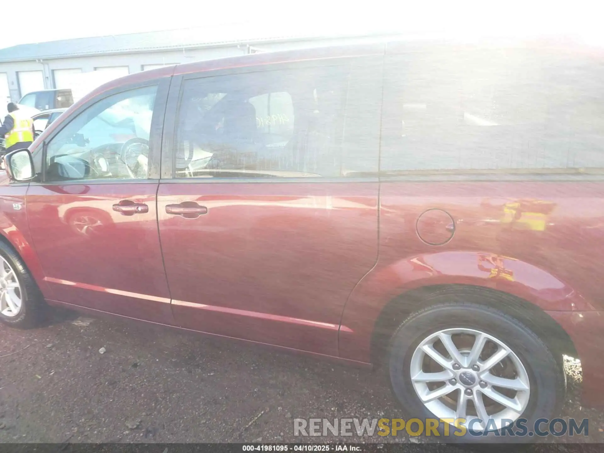 14 fotografías del automóvil dañado 2C4RDGBG1KR803438 DODGE GRAND CARAVAN 2019