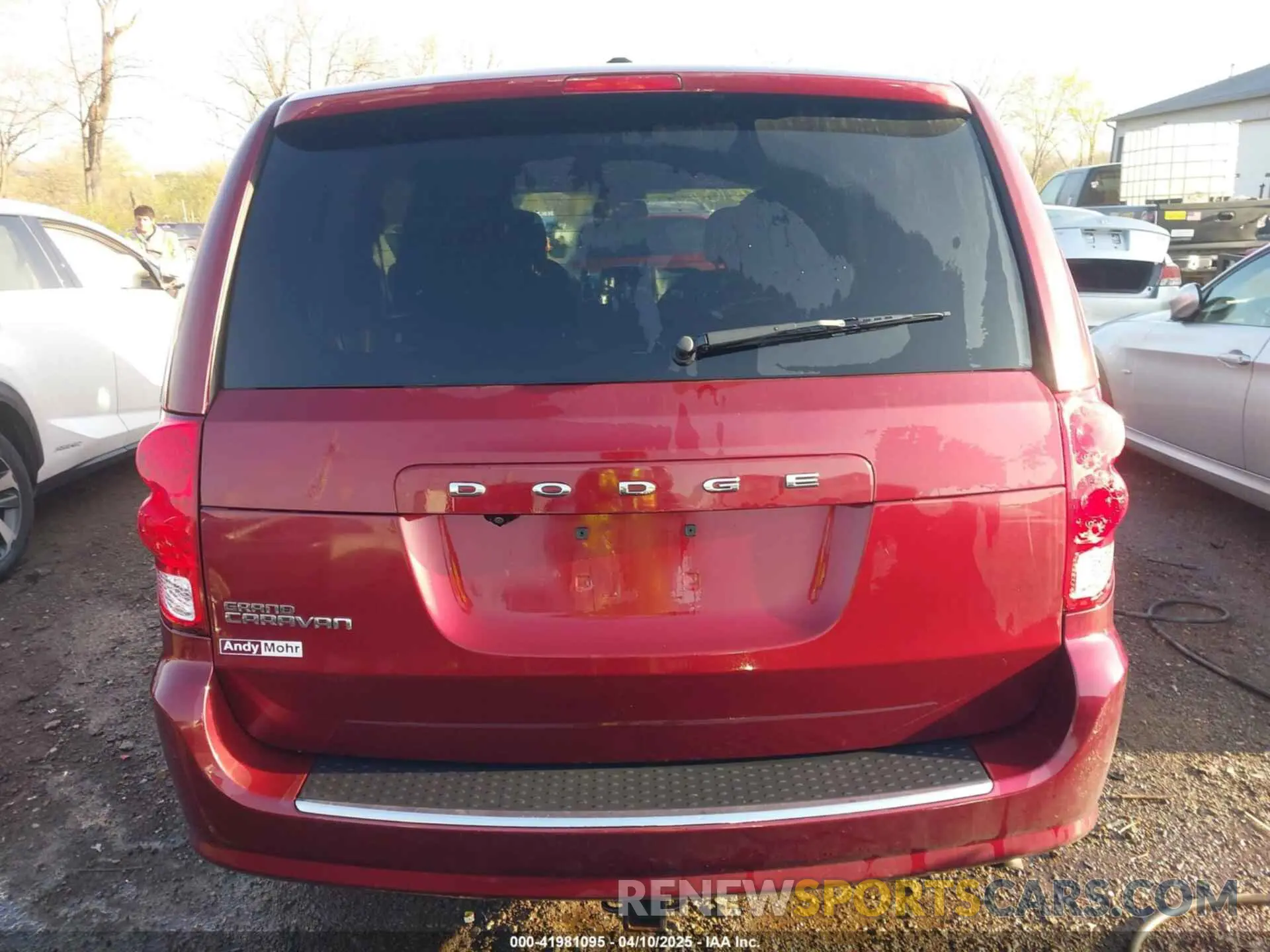 16 fotografías del automóvil dañado 2C4RDGBG1KR803438 DODGE GRAND CARAVAN 2019