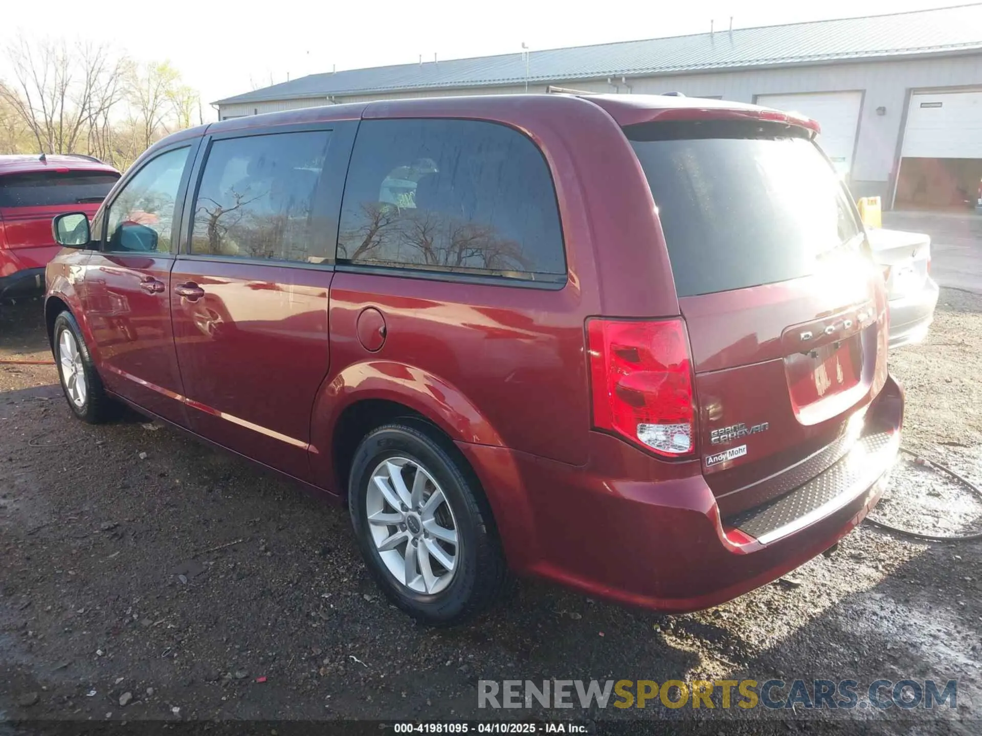 3 fotografías del automóvil dañado 2C4RDGBG1KR803438 DODGE GRAND CARAVAN 2019