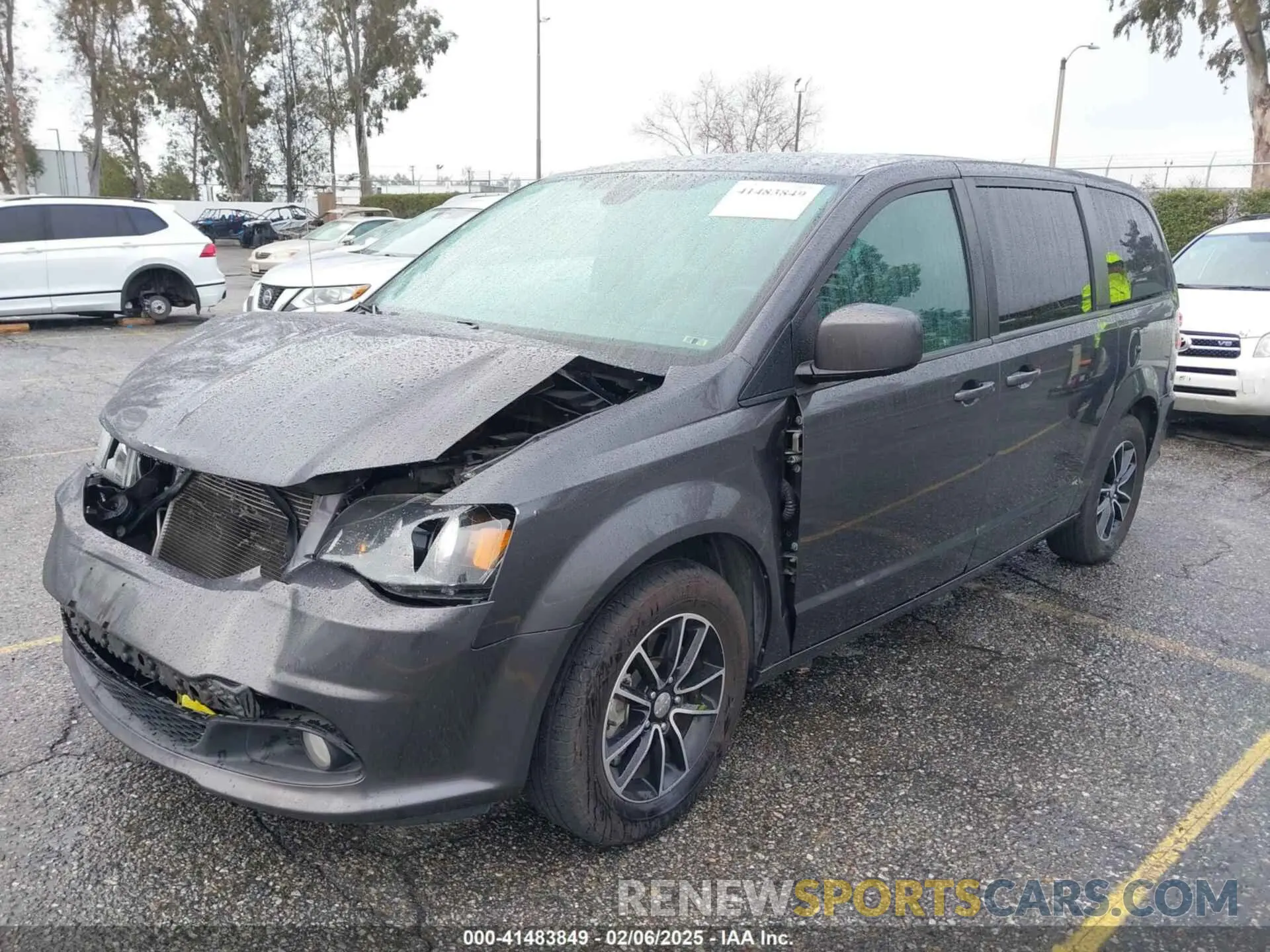 2 fotografías del automóvil dañado 2C4RDGBG2KR509188 DODGE GRAND CARAVAN 2019
