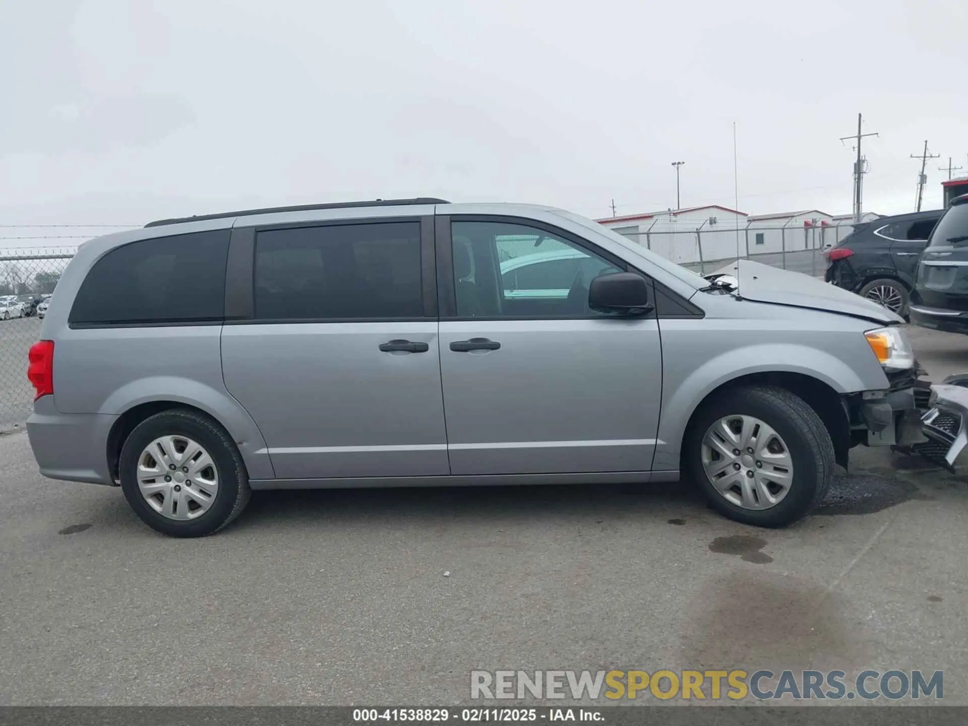 13 fotografías del automóvil dañado 2C4RDGBG2KR547780 DODGE GRAND CARAVAN 2019
