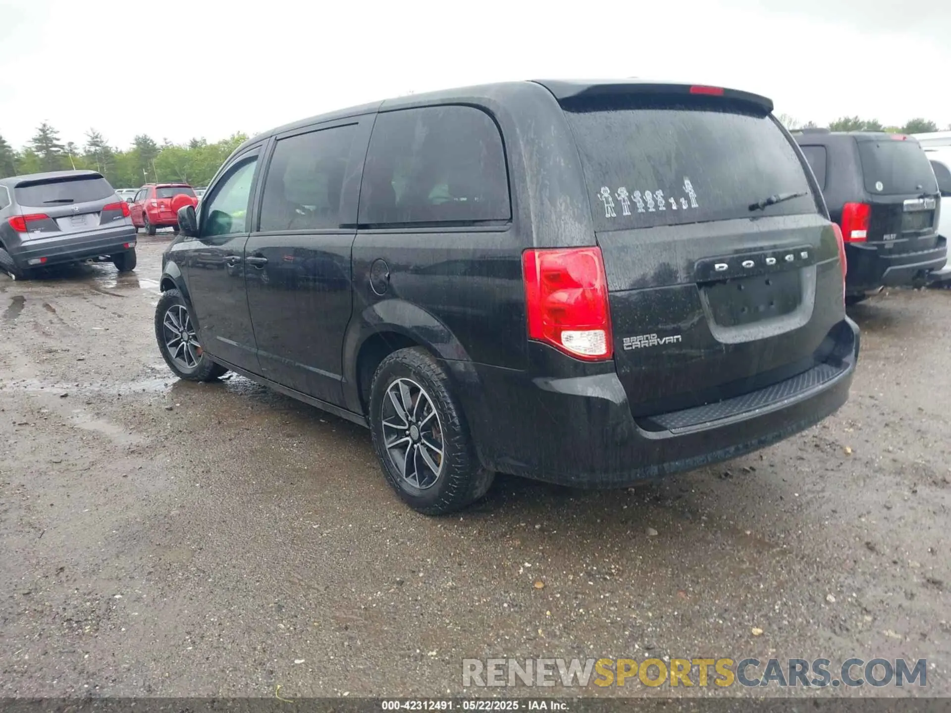 3 fotografías del automóvil dañado 2C4RDGBG2KR573439 DODGE GRAND CARAVAN 2019