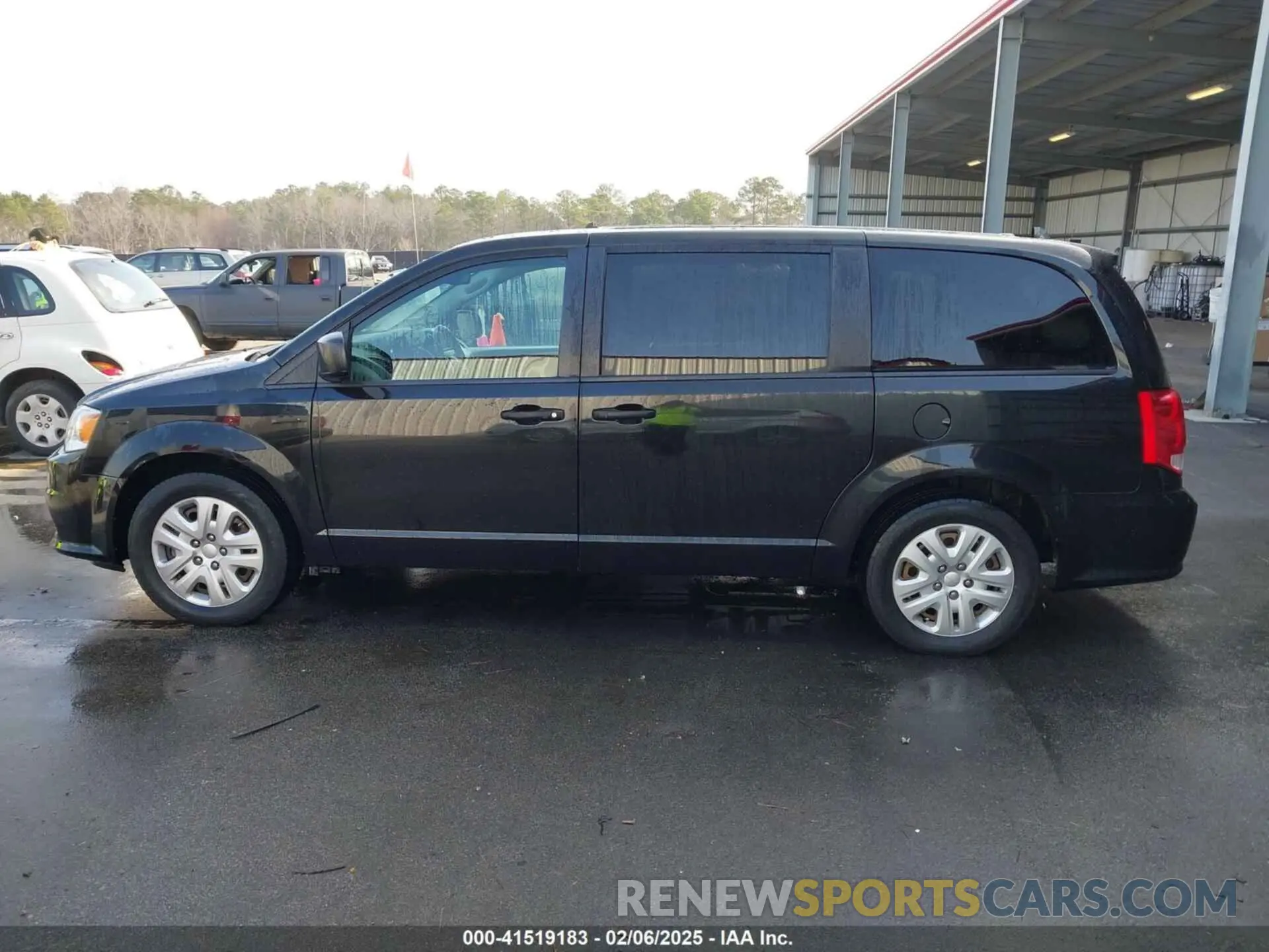 14 fotografías del automóvil dañado 2C4RDGBG2KR699008 DODGE GRAND CARAVAN 2019