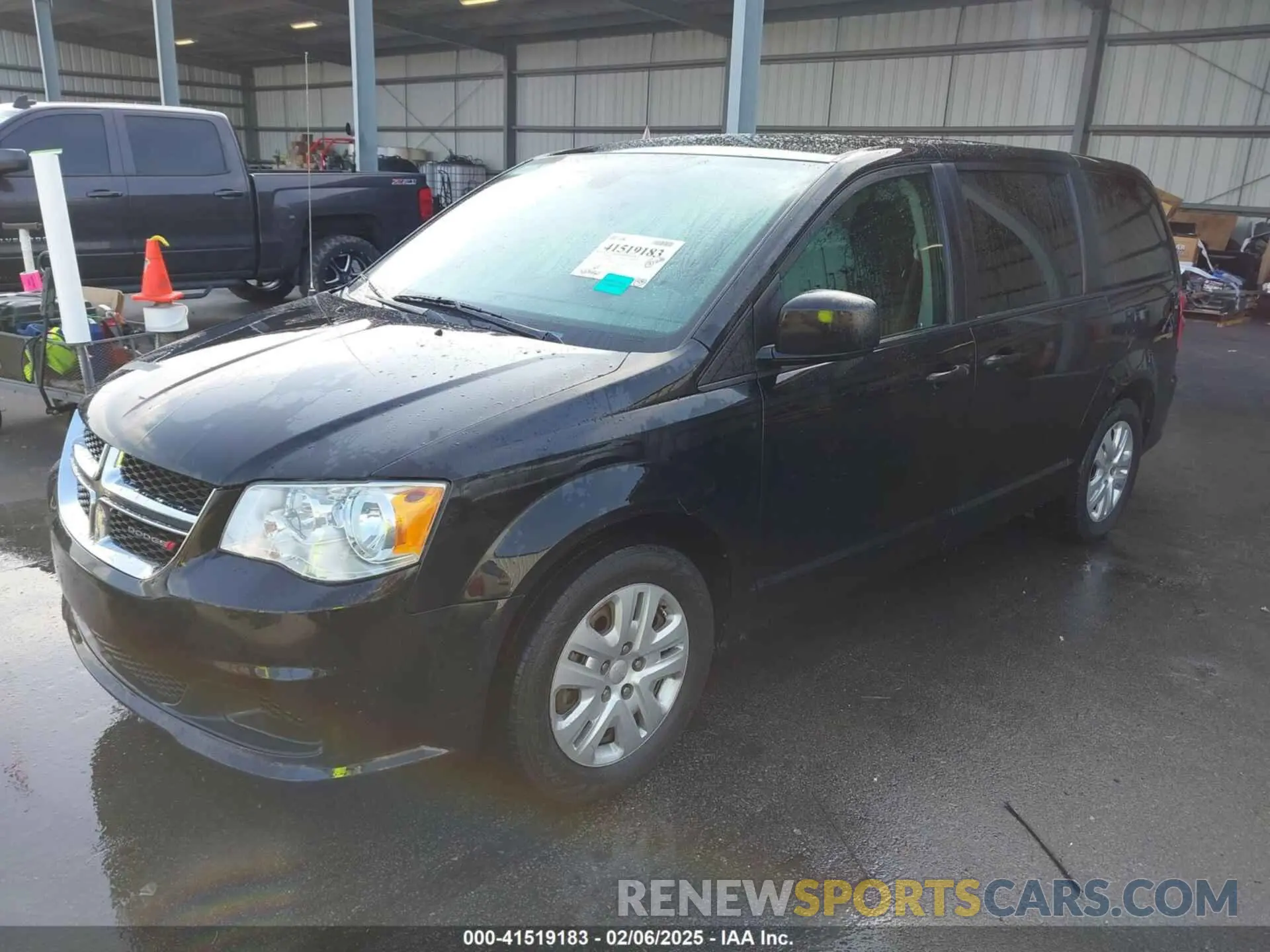 2 fotografías del automóvil dañado 2C4RDGBG2KR699008 DODGE GRAND CARAVAN 2019