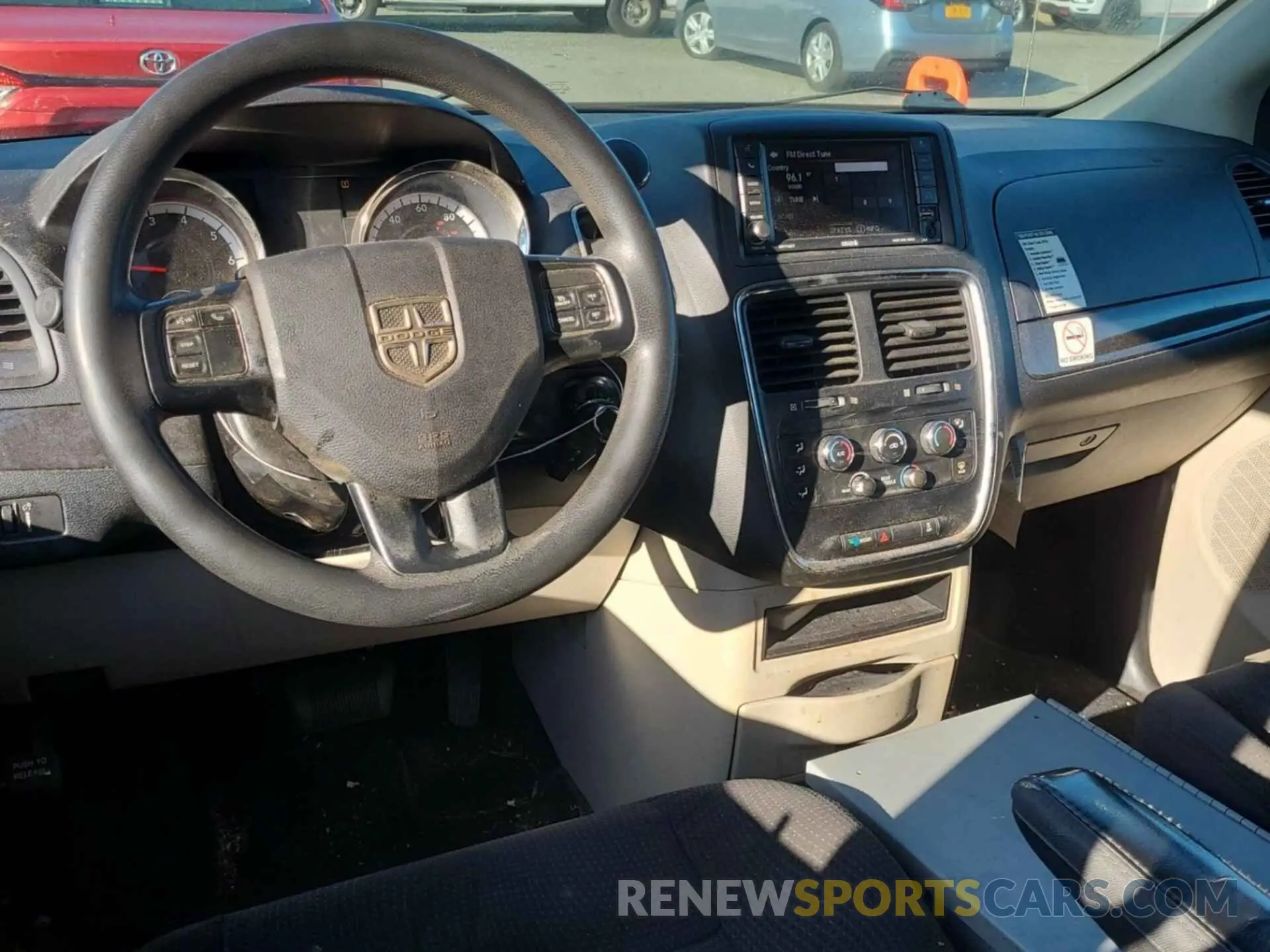 16 fotografías del automóvil dañado 2C4RDGBG2KR781661 DODGE GRAND CARAVAN 2019