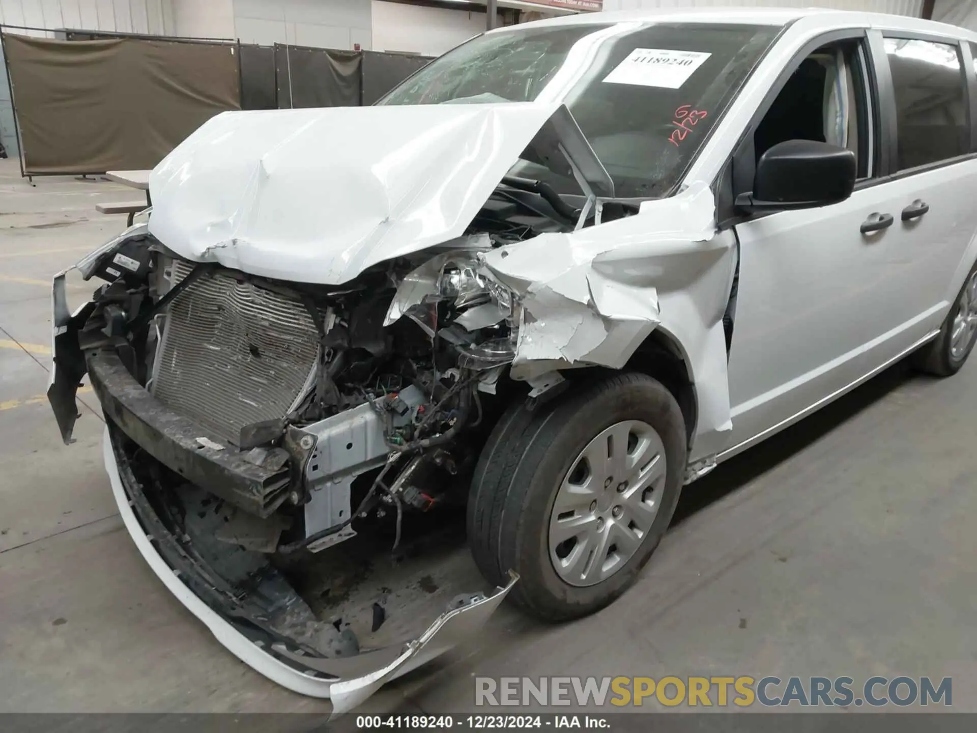 6 fotografías del automóvil dañado 2C4RDGBG3KR601314 DODGE GRAND CARAVAN 2019