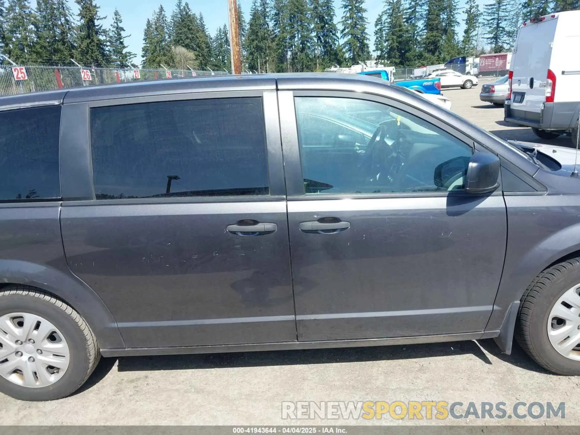 13 fotografías del automóvil dañado 2C4RDGBG4KR684025 DODGE GRAND CARAVAN 2019